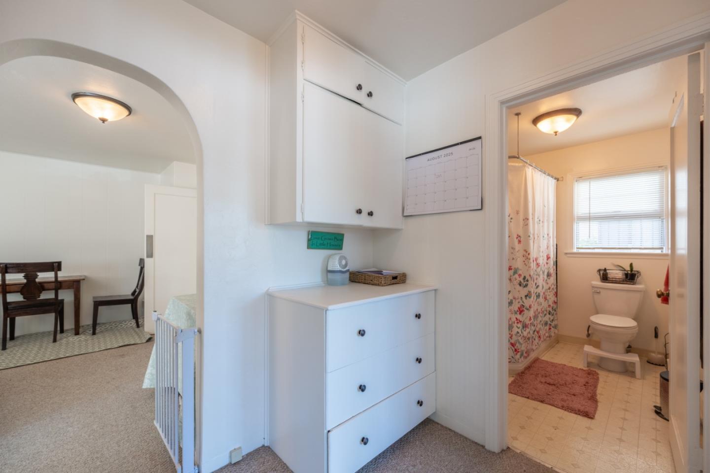 Detail Gallery Image 11 of 23 For 1270 6th St, Monterey,  CA 93940 - 4 Beds | 2 Baths