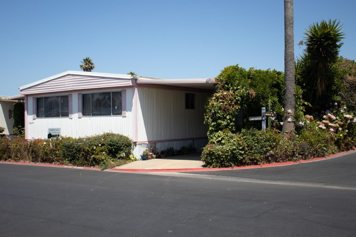 Detail Gallery Image 3 of 36 For 255 E. Bolivar St #146,  Salinas,  CA 93906 - 3 Beds | 2 Baths