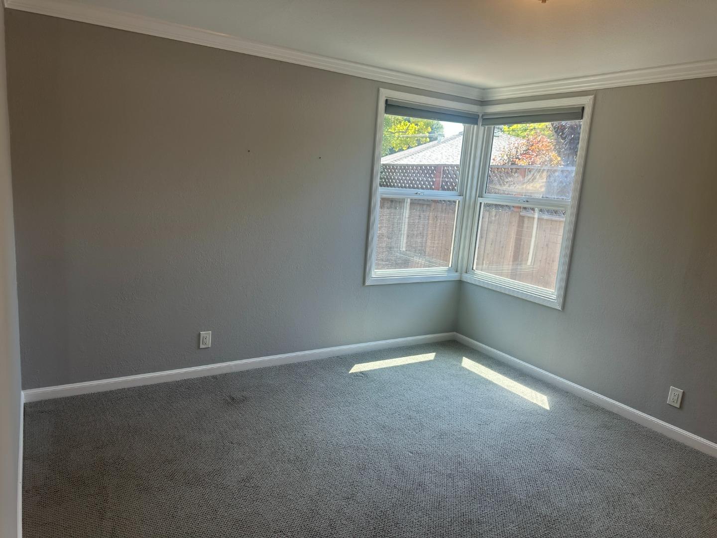 Detail Gallery Image 12 of 18 For 952 Timothy Ln, Menlo Park,  CA 94025 - 2 Beds | 1 Baths