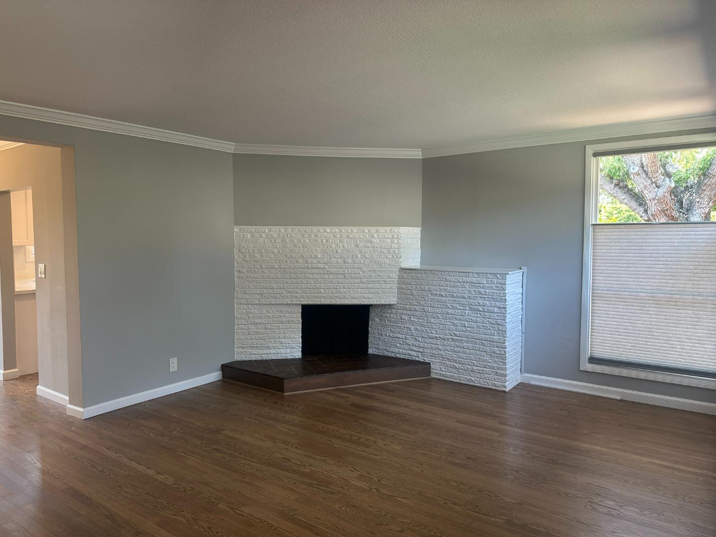 Detail Gallery Image 4 of 18 For 952 Timothy Ln, Menlo Park,  CA 94025 - 2 Beds | 1 Baths