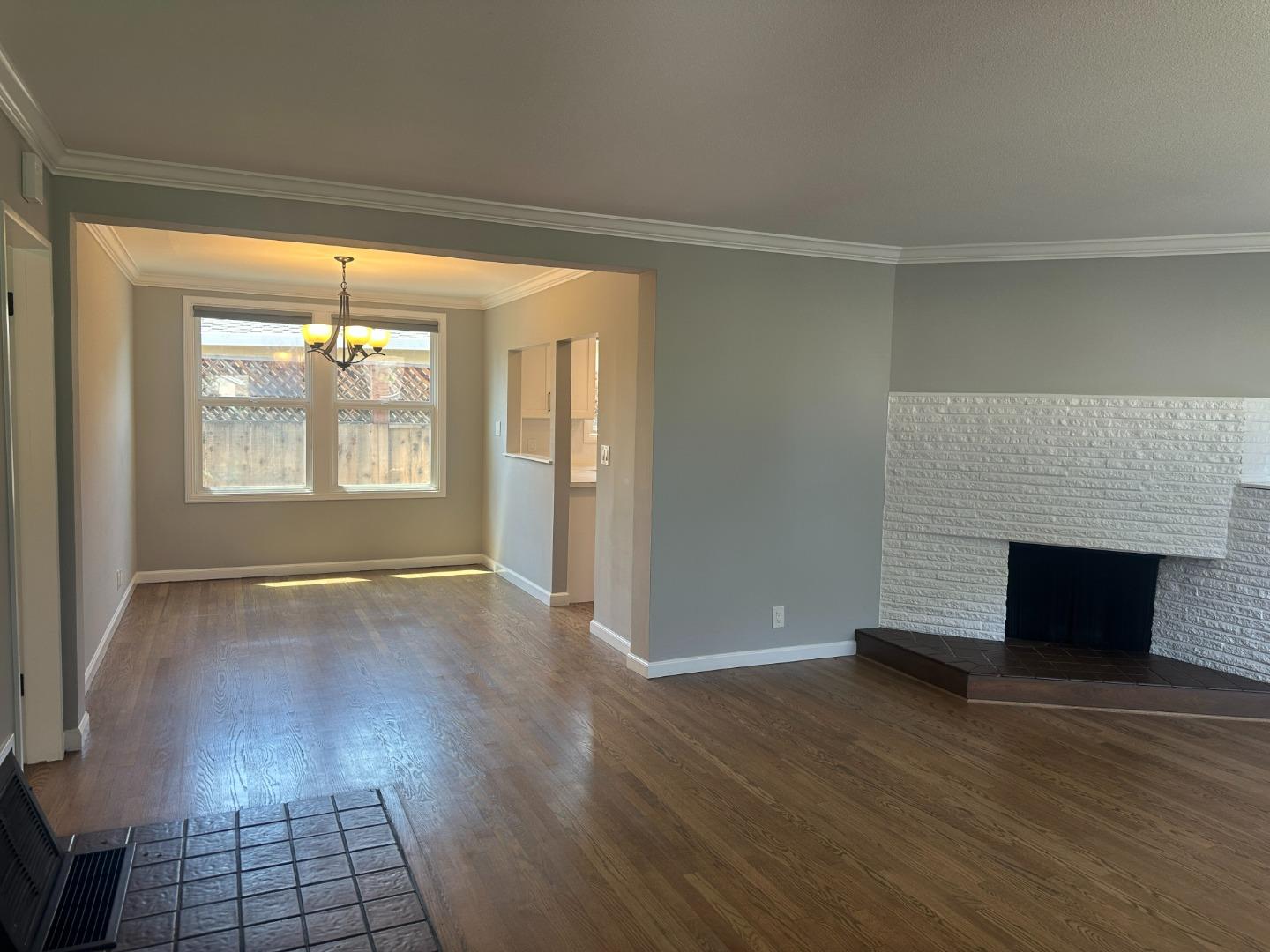 Detail Gallery Image 6 of 18 For 952 Timothy Ln, Menlo Park,  CA 94025 - 2 Beds | 1 Baths