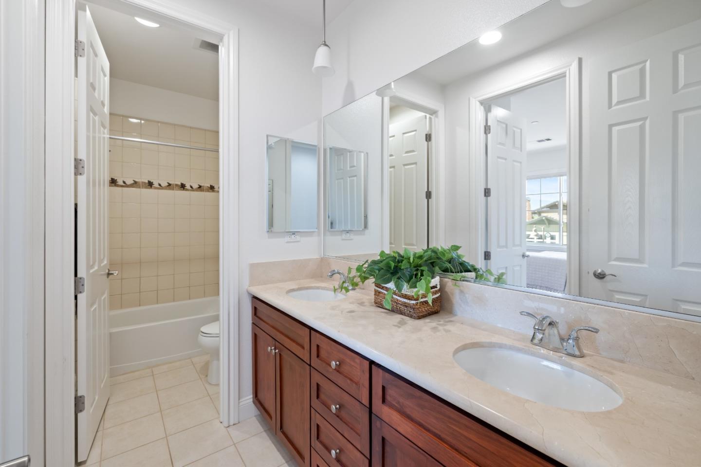 Detail Gallery Image 25 of 80 For 2866 Paseo Ln, San Jose,  CA 95124 - 4 Beds | 4/1 Baths