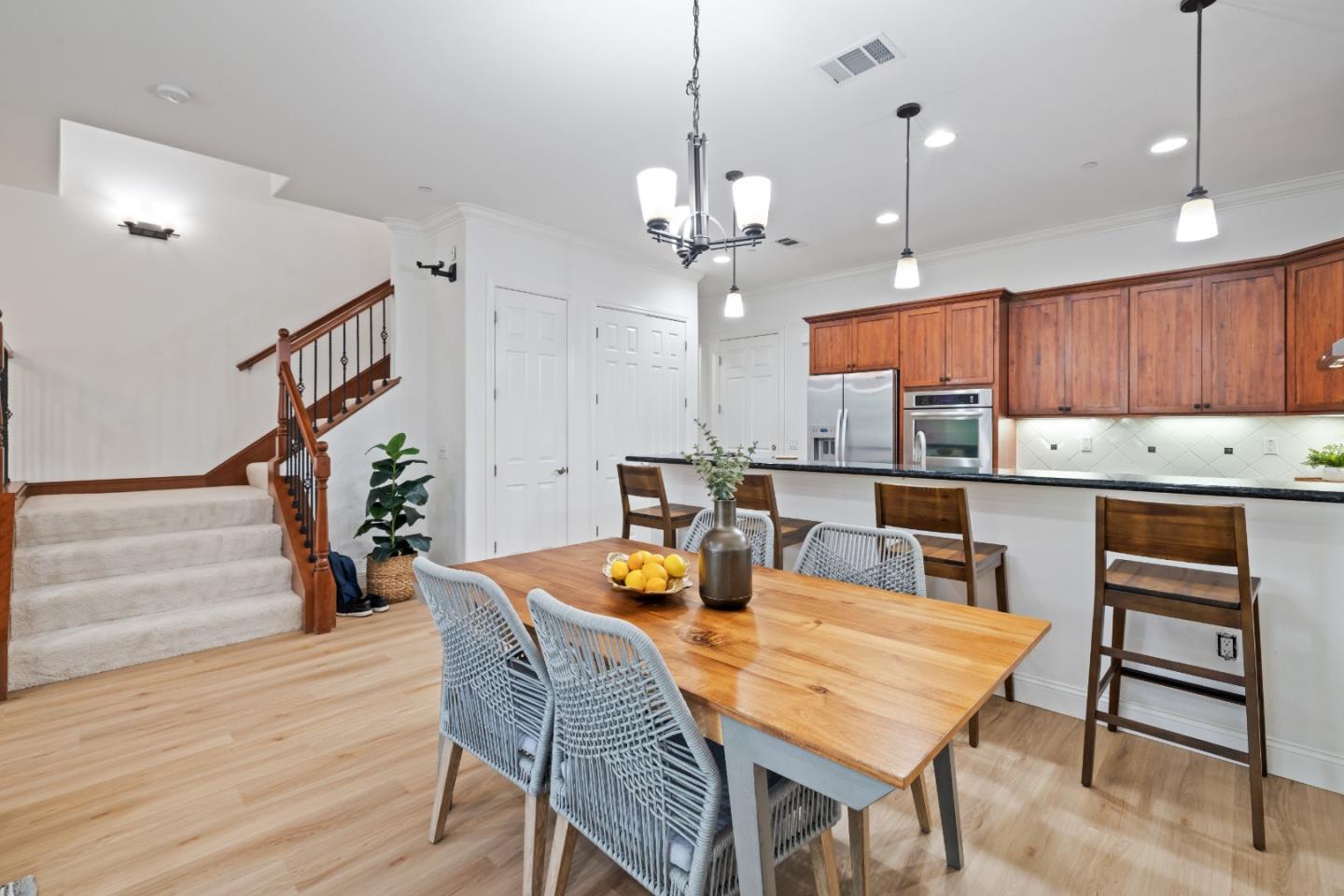 Detail Gallery Image 7 of 80 For 2866 Paseo Ln, San Jose,  CA 95124 - 4 Beds | 4/1 Baths