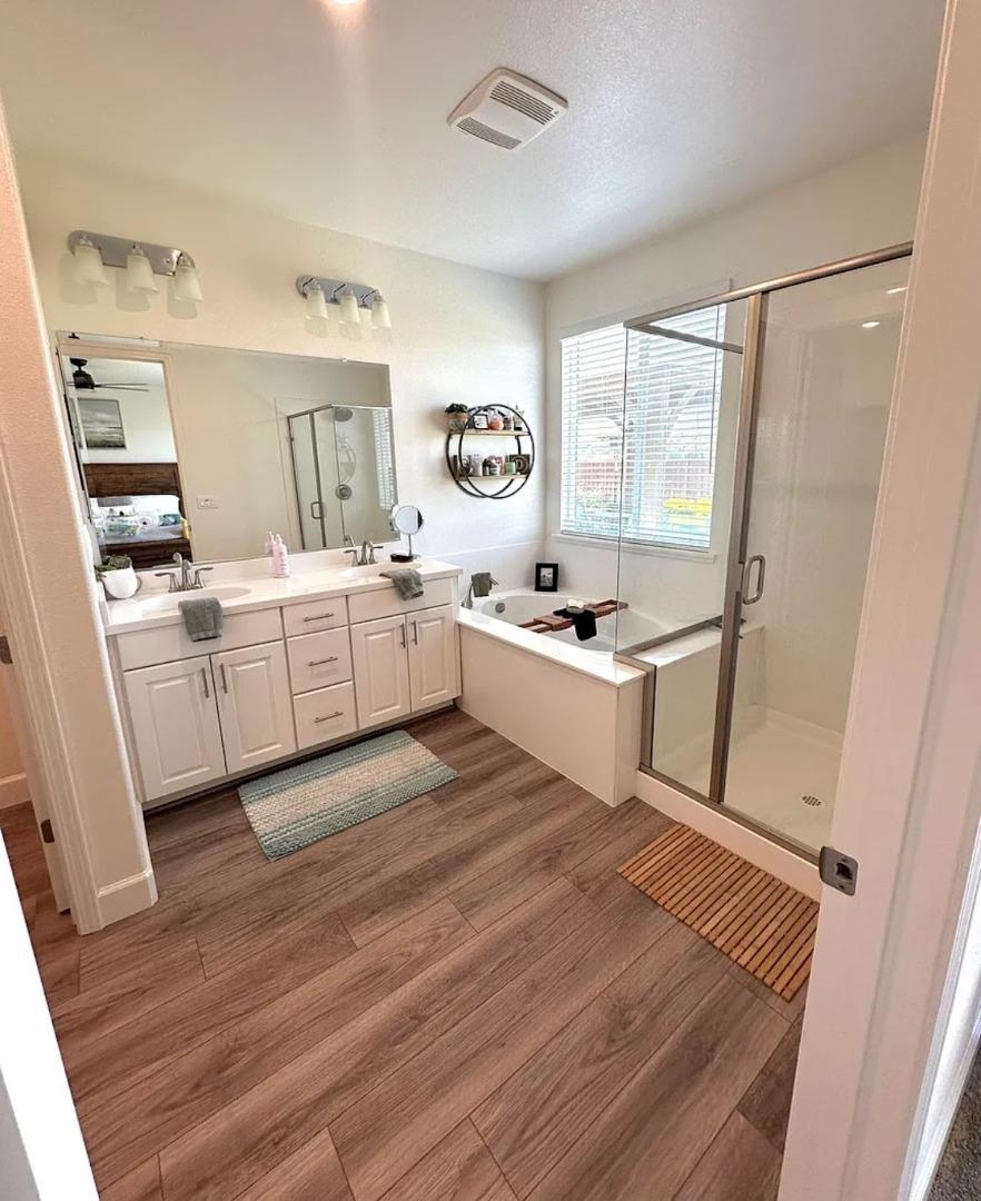 Detail Gallery Image 11 of 20 For 688 Sacramento Way, Hollister,  CA 95023 - 3 Beds | 2 Baths