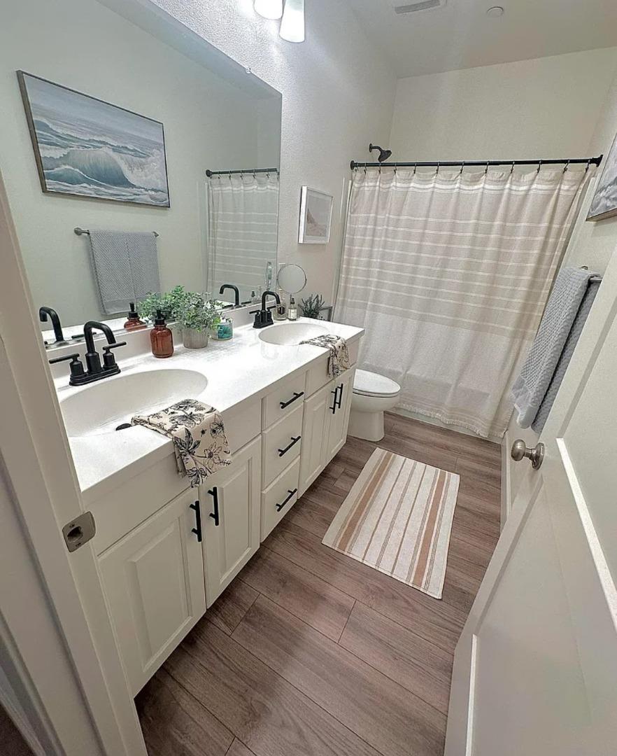 Detail Gallery Image 14 of 20 For 688 Sacramento Way, Hollister,  CA 95023 - 3 Beds | 2 Baths