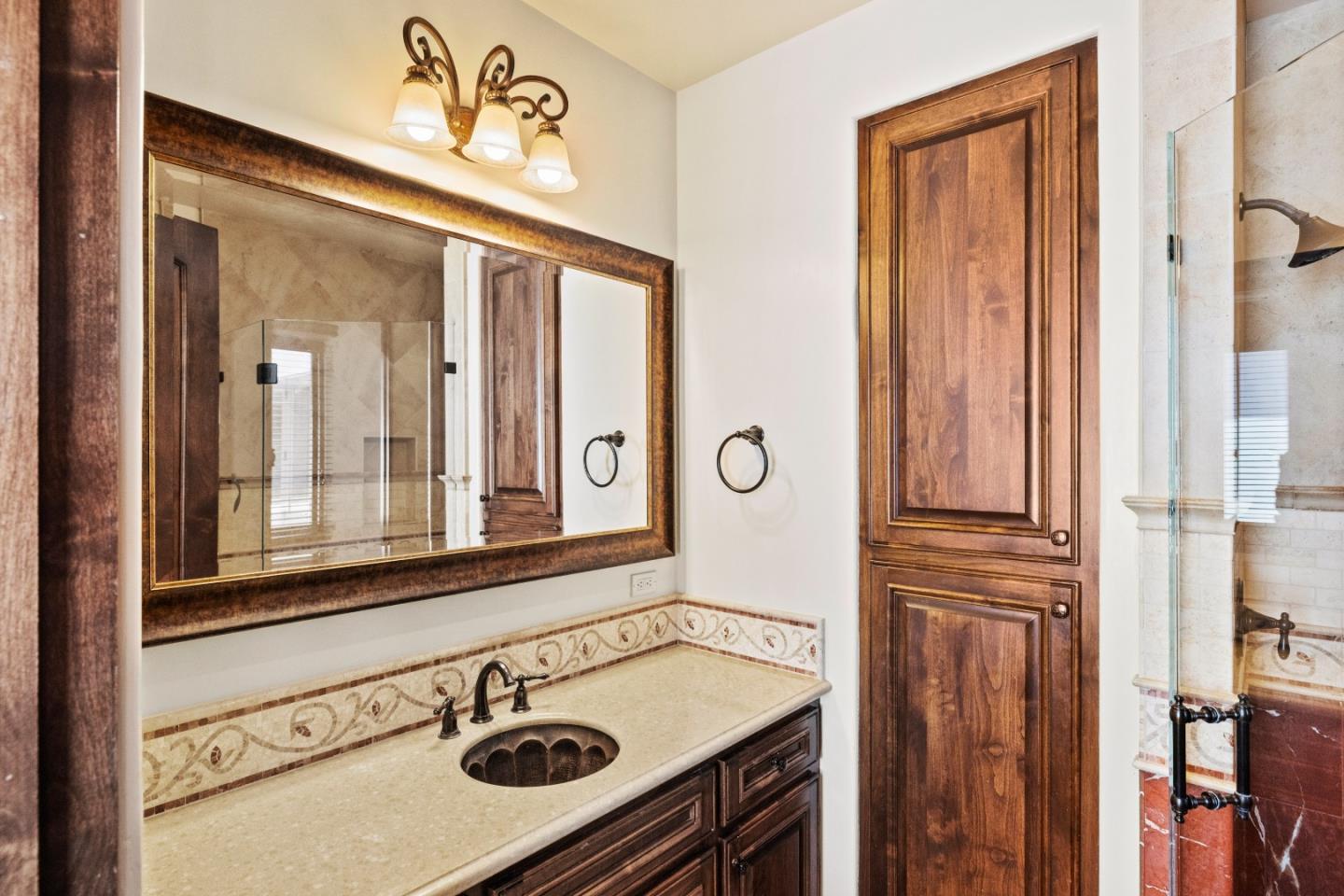 Detail Gallery Image 15 of 25 For 5 Fairway Ct, Seaside,  CA 93955 - 4 Beds | 3 Baths