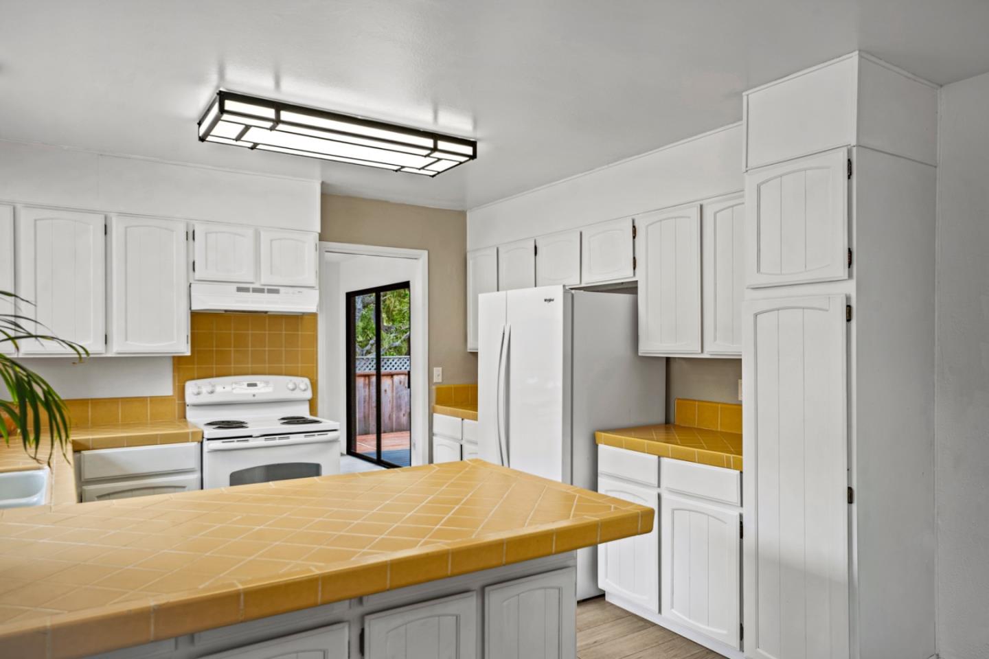 Detail Gallery Image 12 of 35 For 3065 Hermitage Rd, Pebble Beach,  CA 93953 - 4 Beds | 2/1 Baths