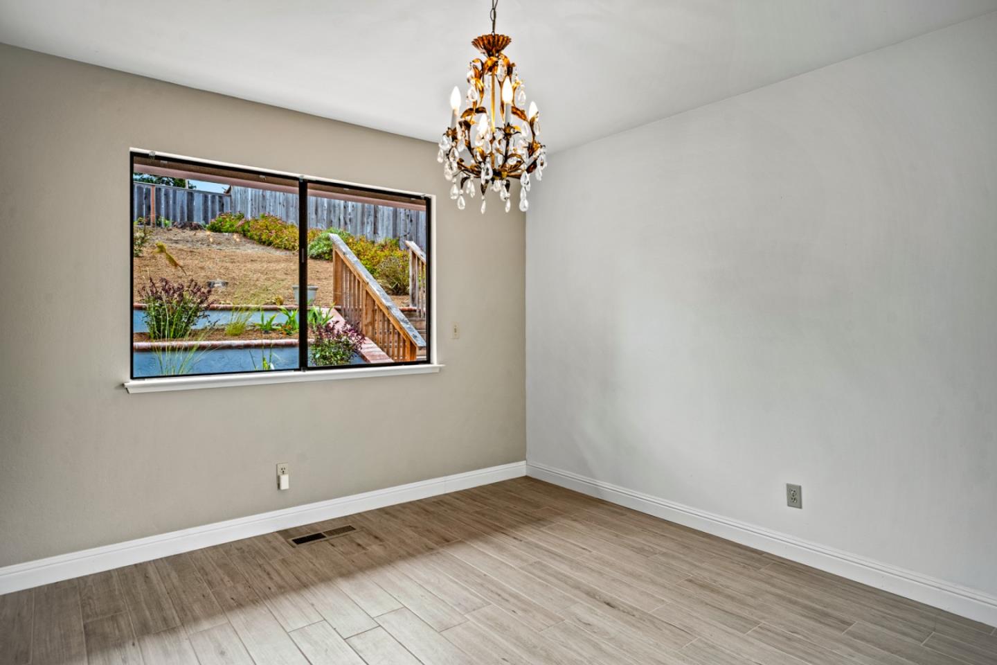 Detail Gallery Image 7 of 35 For 3065 Hermitage Rd, Pebble Beach,  CA 93953 - 4 Beds | 2/1 Baths