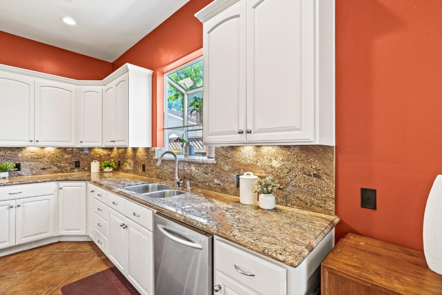 Detail Gallery Image 21 of 43 For 34150 Cartwright Pl, Fremont,  CA 94555 - 3 Beds | 2/1 Baths