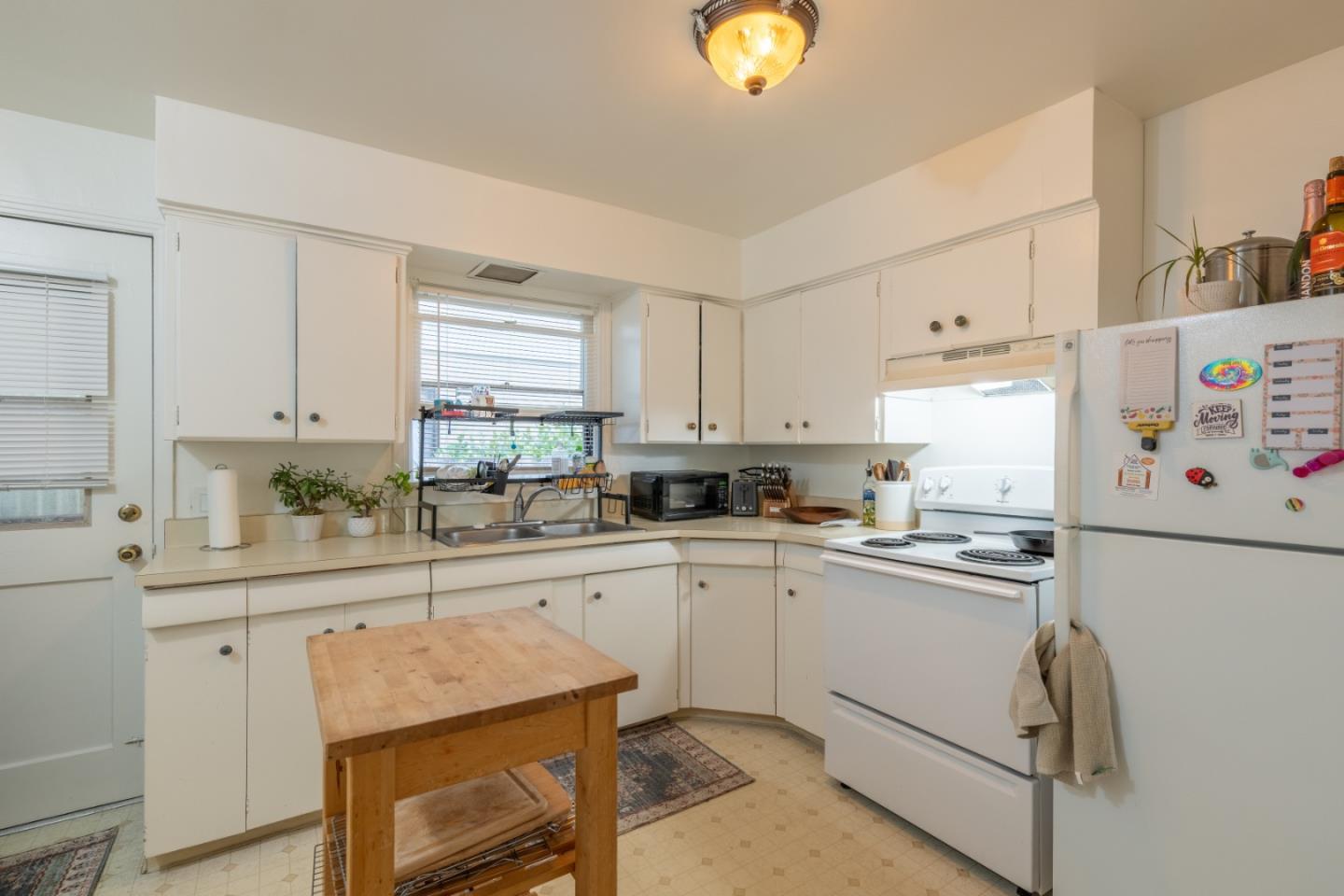 Detail Gallery Image 9 of 23 For 1270 6th St, Monterey,  CA 93940 - – Beds | – Baths