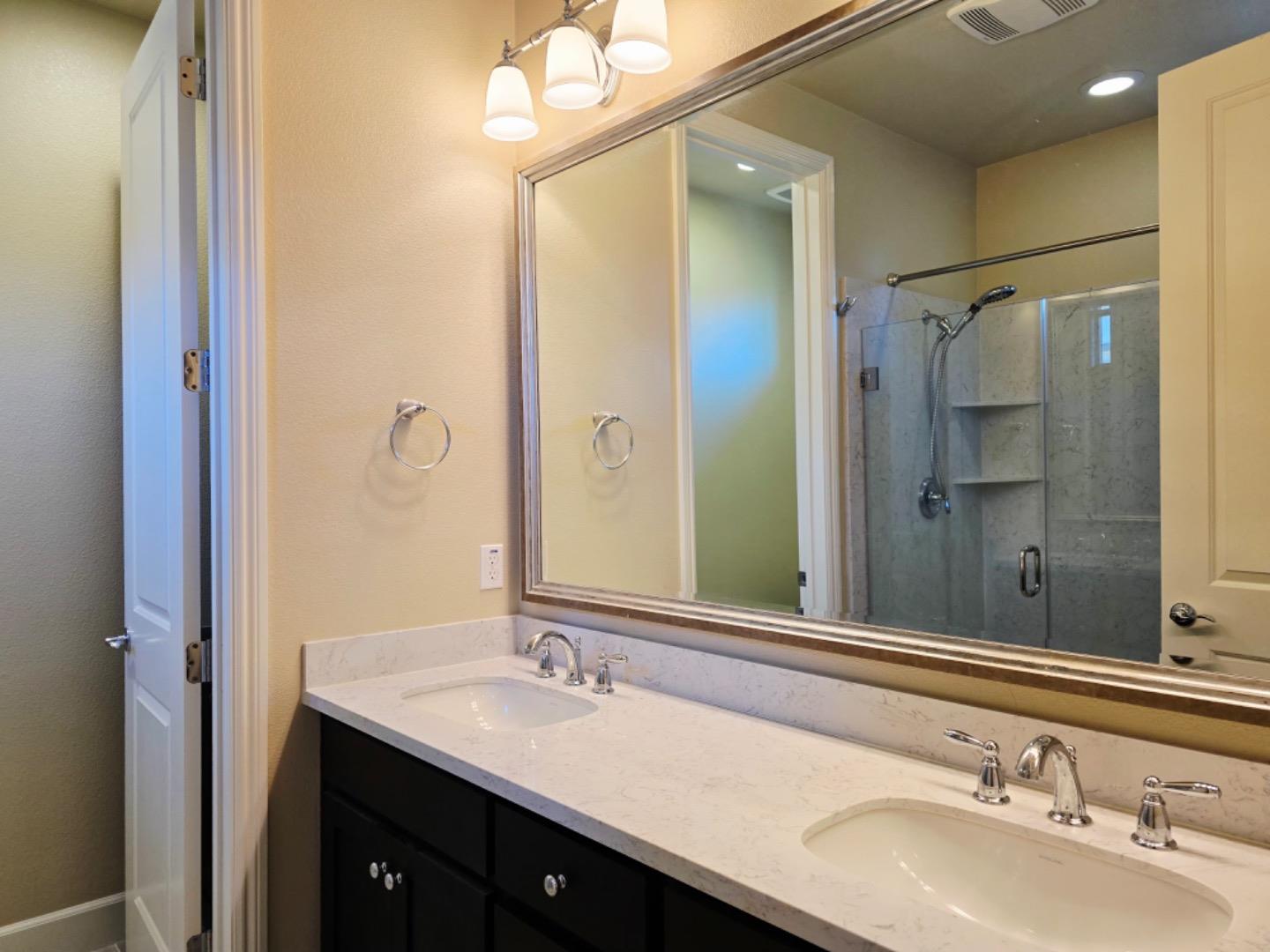 Detail Gallery Image 11 of 23 For 338 Santa Diana Ter, Sunnyvale,  CA 94085 - 4 Beds | 3/1 Baths