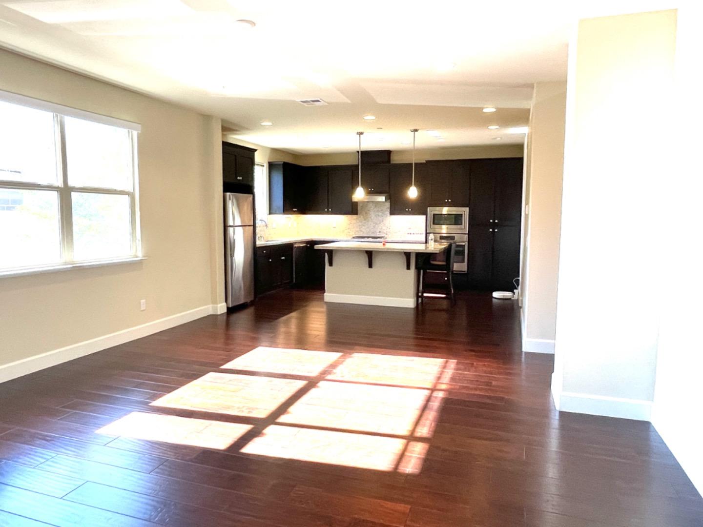 Detail Gallery Image 6 of 23 For 338 Santa Diana Ter, Sunnyvale,  CA 94085 - 4 Beds | 3/1 Baths