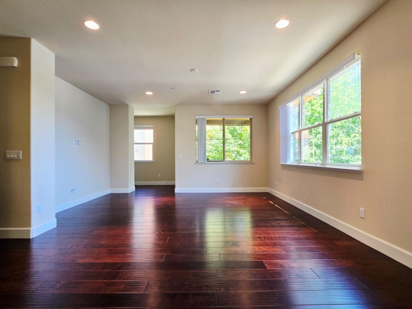 Detail Gallery Image 7 of 23 For 338 Santa Diana Ter, Sunnyvale,  CA 94085 - 4 Beds | 3/1 Baths