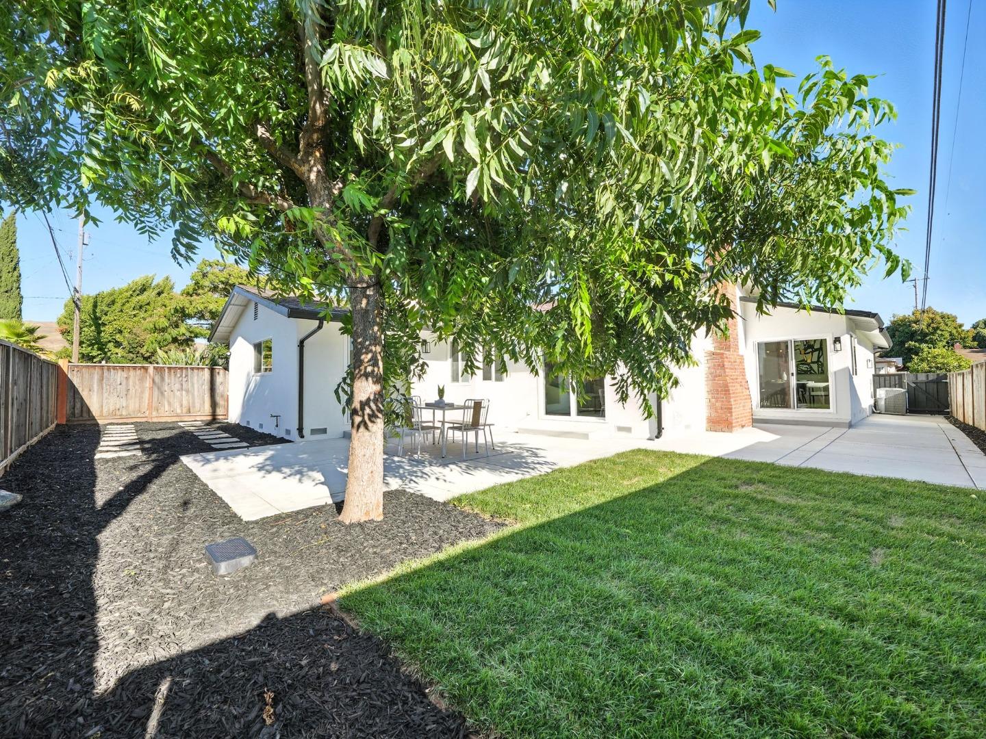 Detail Gallery Image 26 of 26 For 1419 Mount Shasta Ave, Milpitas,  CA 95035 - 4 Beds | 2 Baths