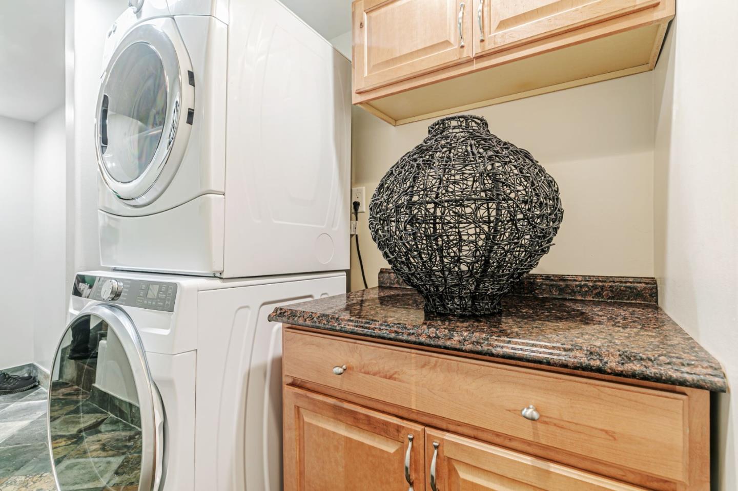 Detail Gallery Image 24 of 36 For 2128 Canoas Garden #D,  San Jose,  CA 95125 - 2 Beds | 1/1 Baths