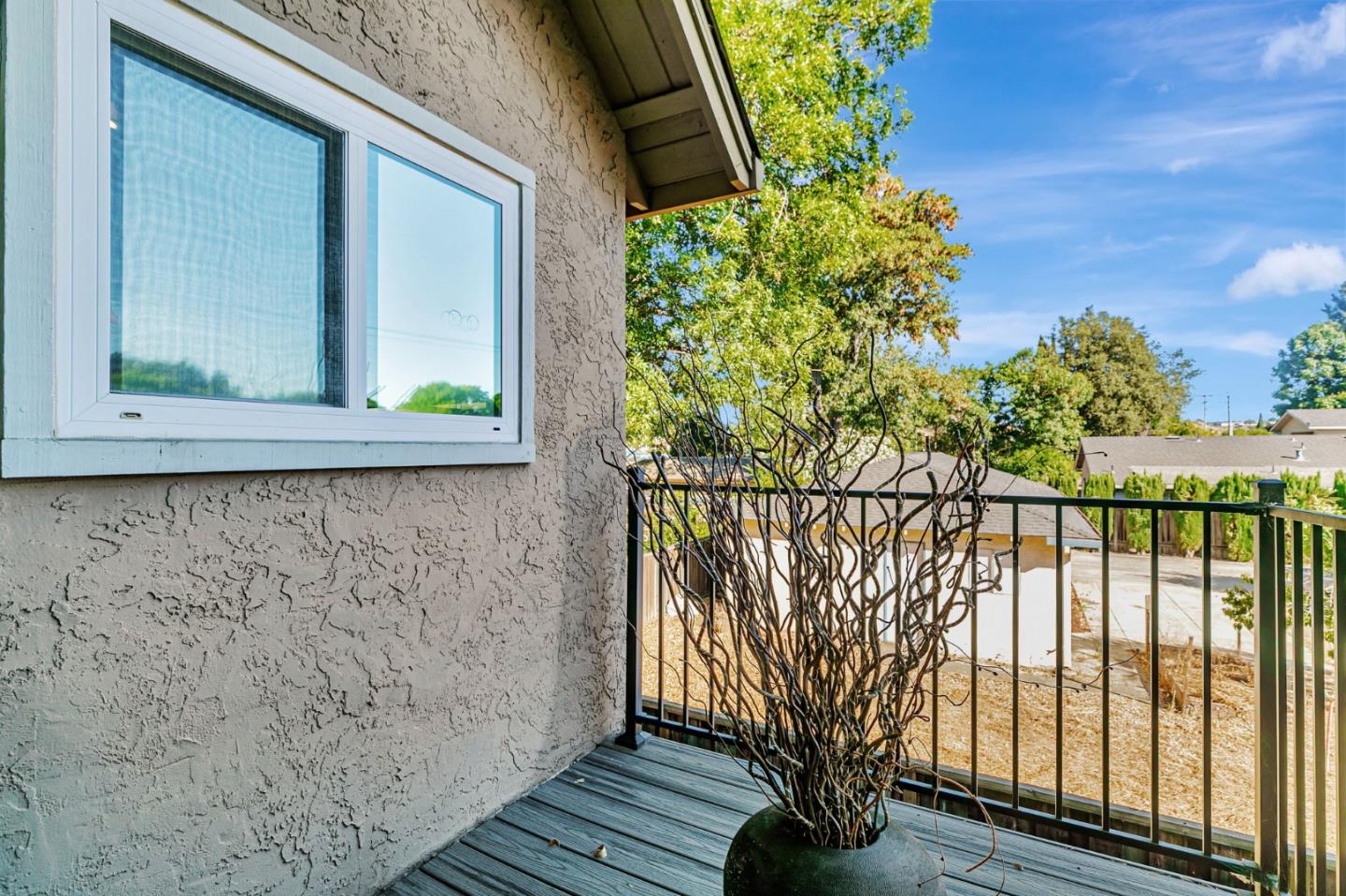 Detail Gallery Image 34 of 36 For 2128 Canoas Garden #D,  San Jose,  CA 95125 - 2 Beds | 1/1 Baths