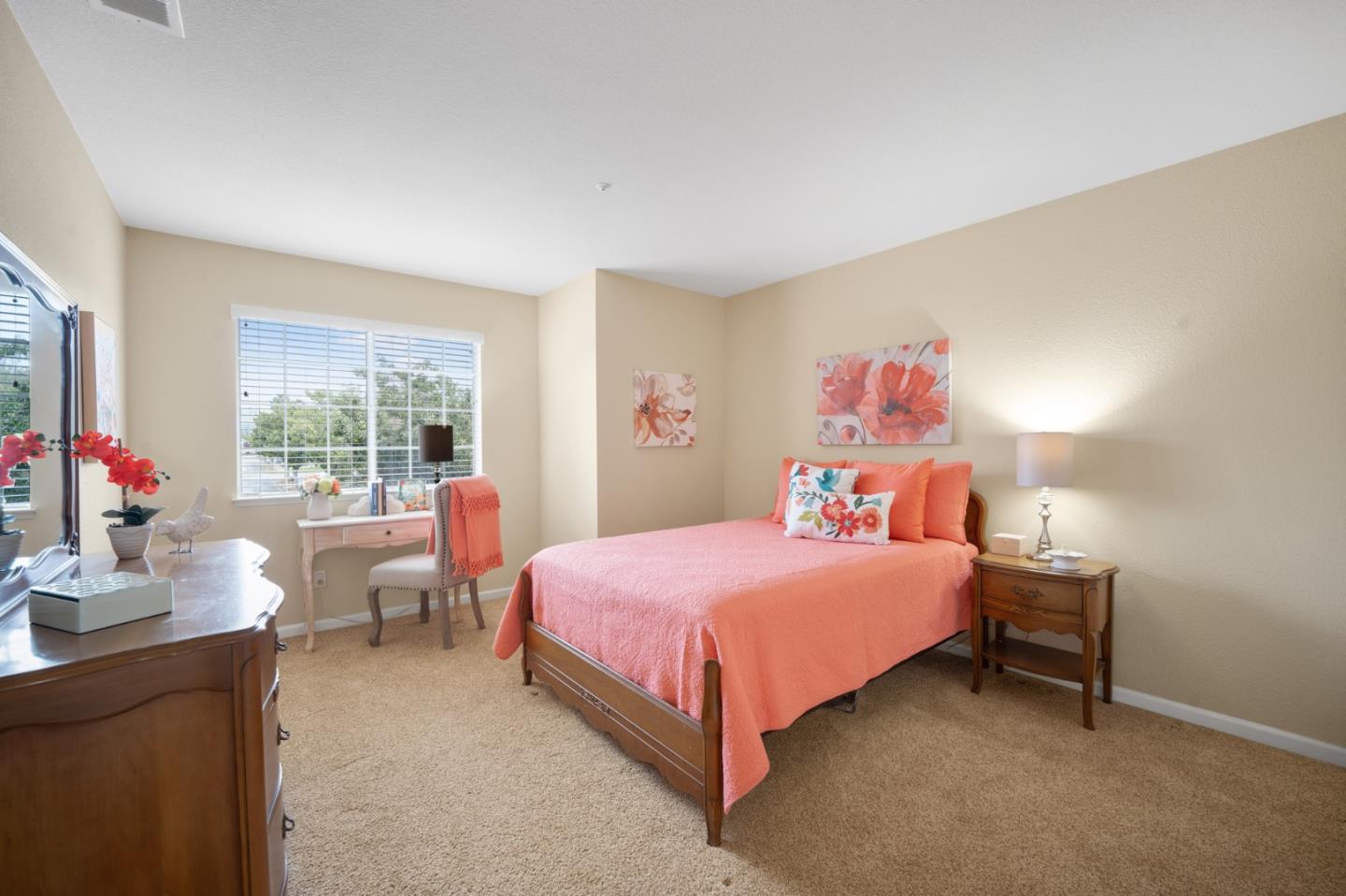 Detail Gallery Image 25 of 32 For 1450 Seville Dr, Morgan Hill,  CA 95037 - 5 Beds | 3 Baths