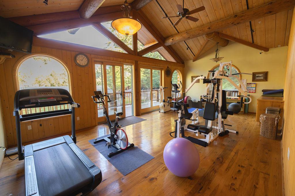 Detail Gallery Image 25 of 32 For 36865 Dormody Rd #80,  Carmel,  CA 93923 - 1 Beds | 1 Baths