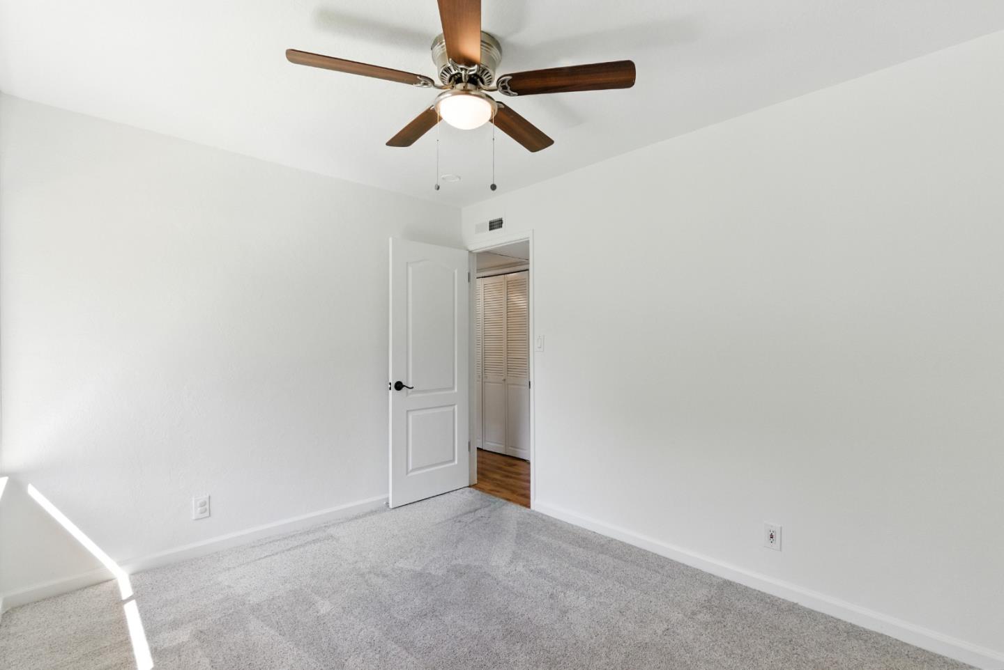 Detail Gallery Image 13 of 33 For 4590 Cimarron River Ct, San Jose,  CA 95136 - 3 Beds | 2 Baths