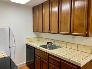 Detail Gallery Image 19 of 27 For 5693 Makati Cir #D,  San Jose,  CA 95123 - 1 Beds | 1 Baths