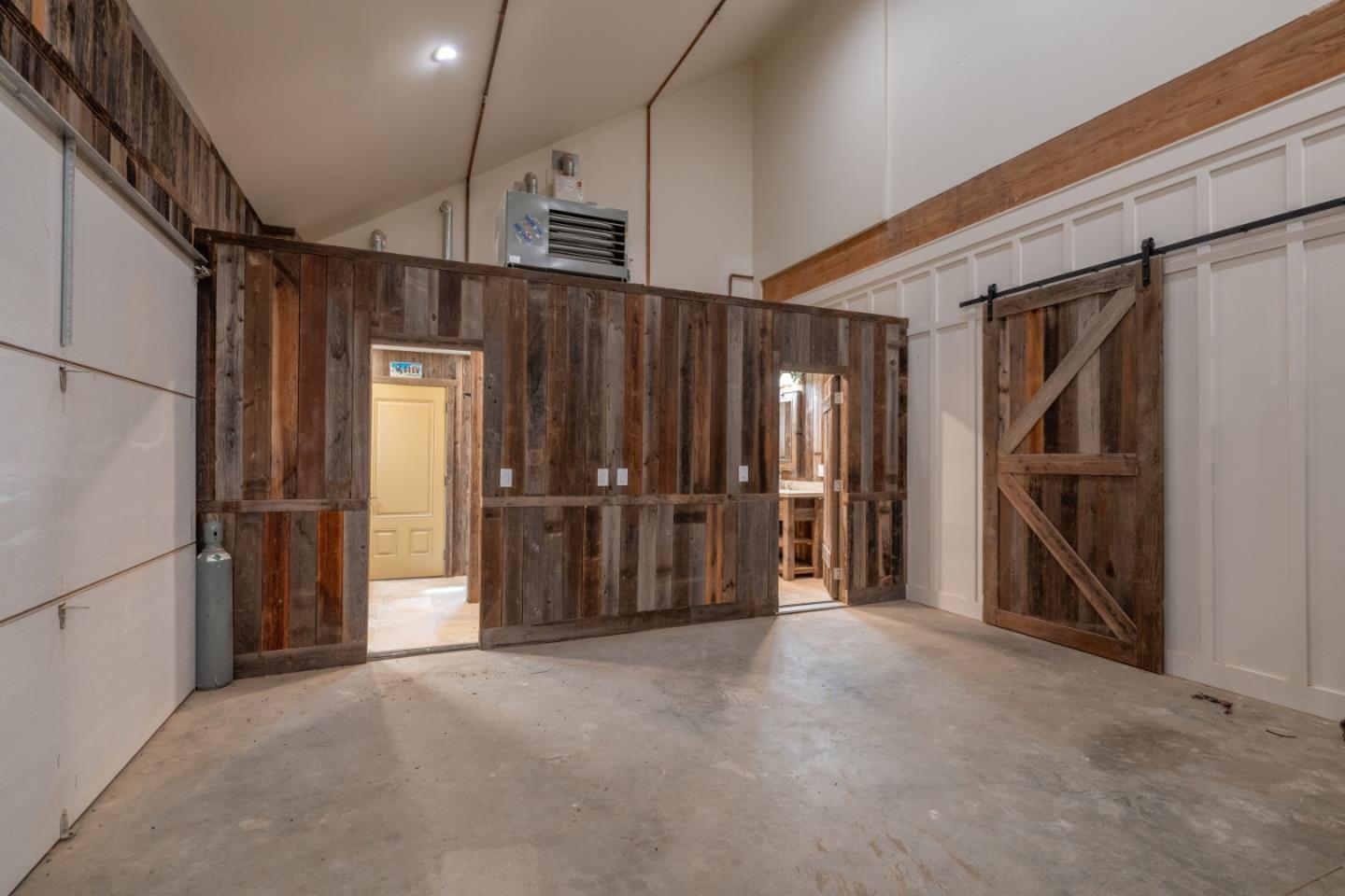 Detail Gallery Image 29 of 45 For 10265 Calle De Robles, Carmel Valley,  CA 93923 - 5 Beds | 5 Baths