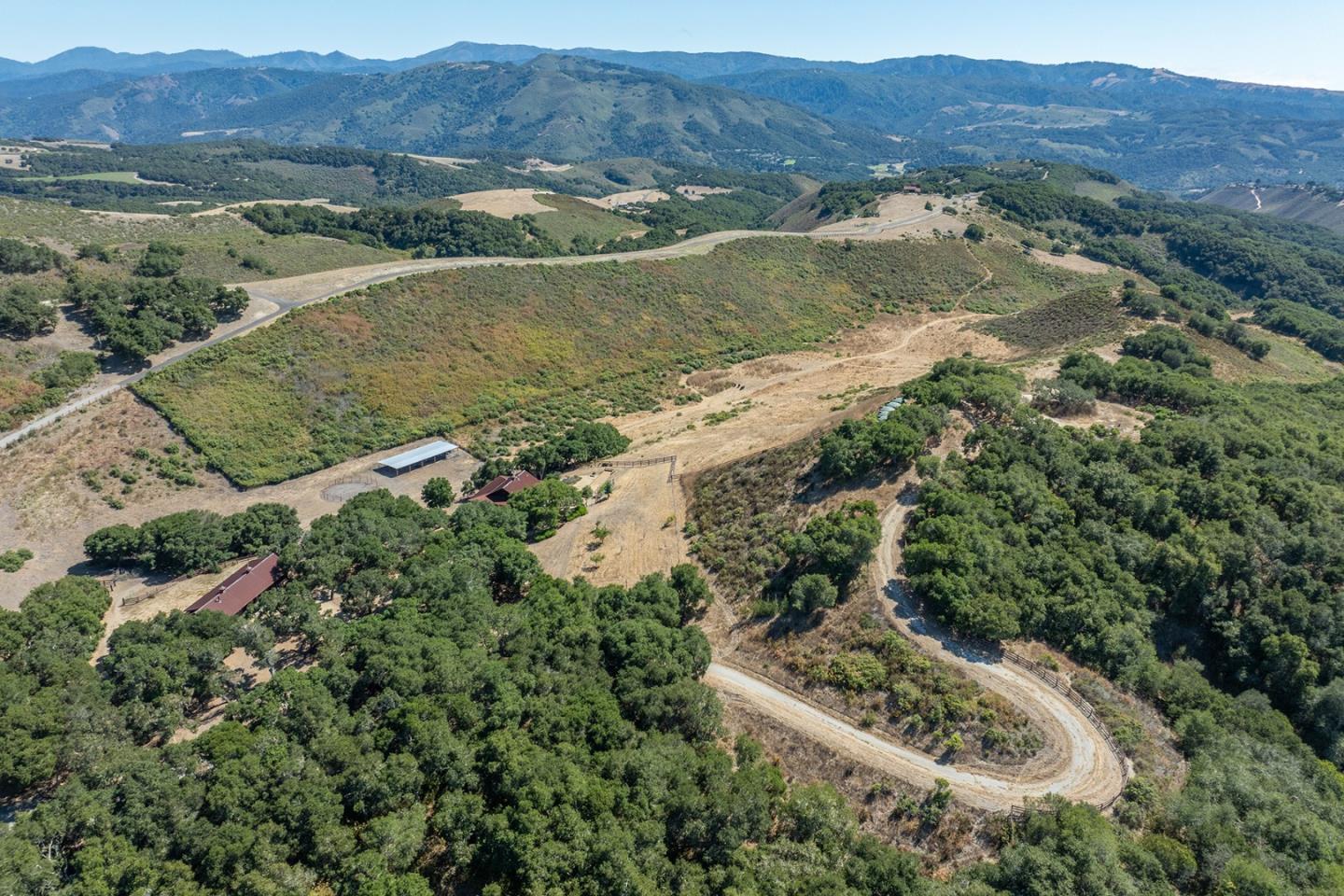 Detail Gallery Image 3 of 45 For 10265 Calle De Robles, Carmel Valley,  CA 93923 - 5 Beds | 5 Baths