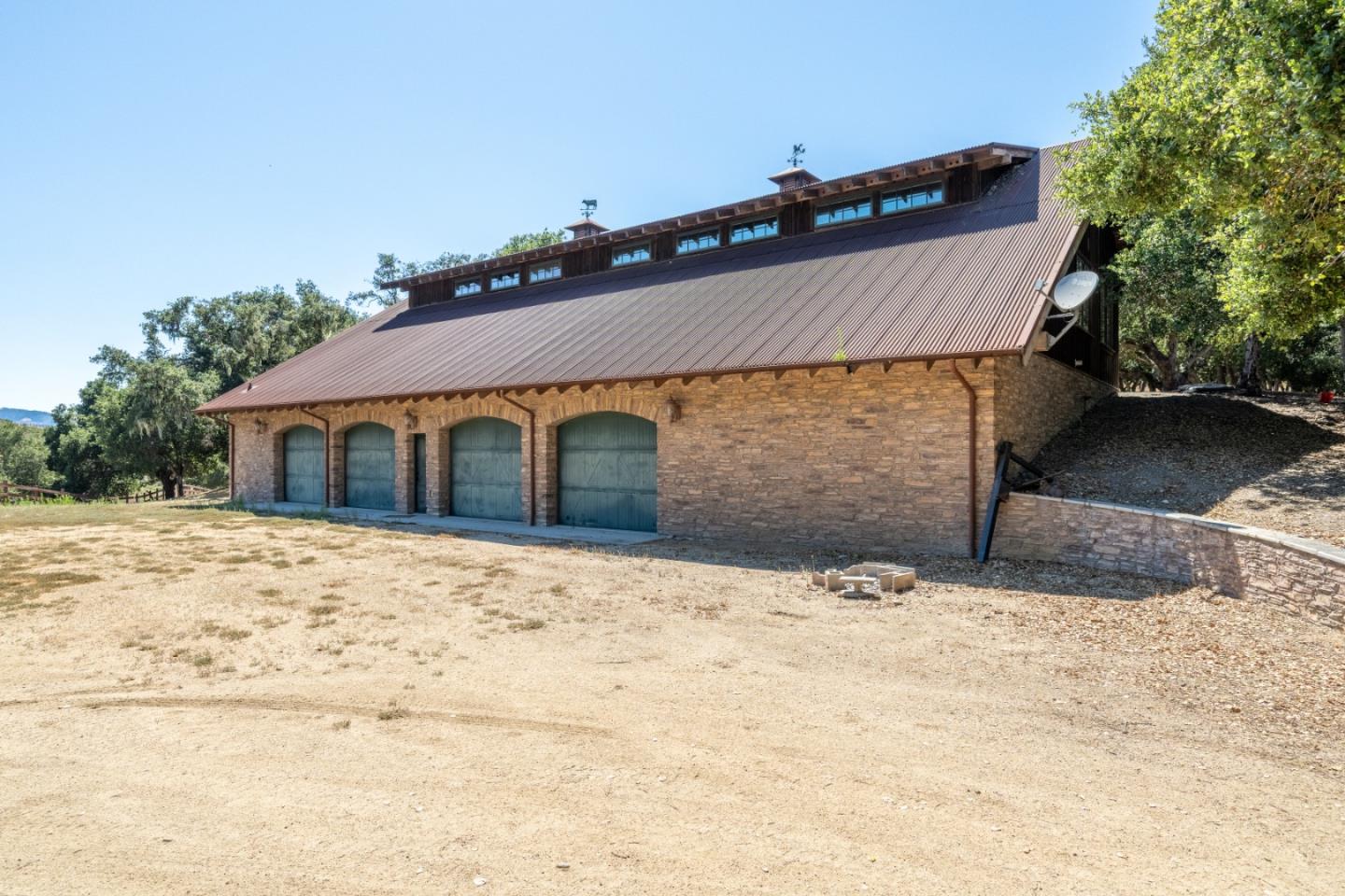 Detail Gallery Image 32 of 45 For 10265 Calle De Robles, Carmel Valley,  CA 93923 - 5 Beds | 5 Baths