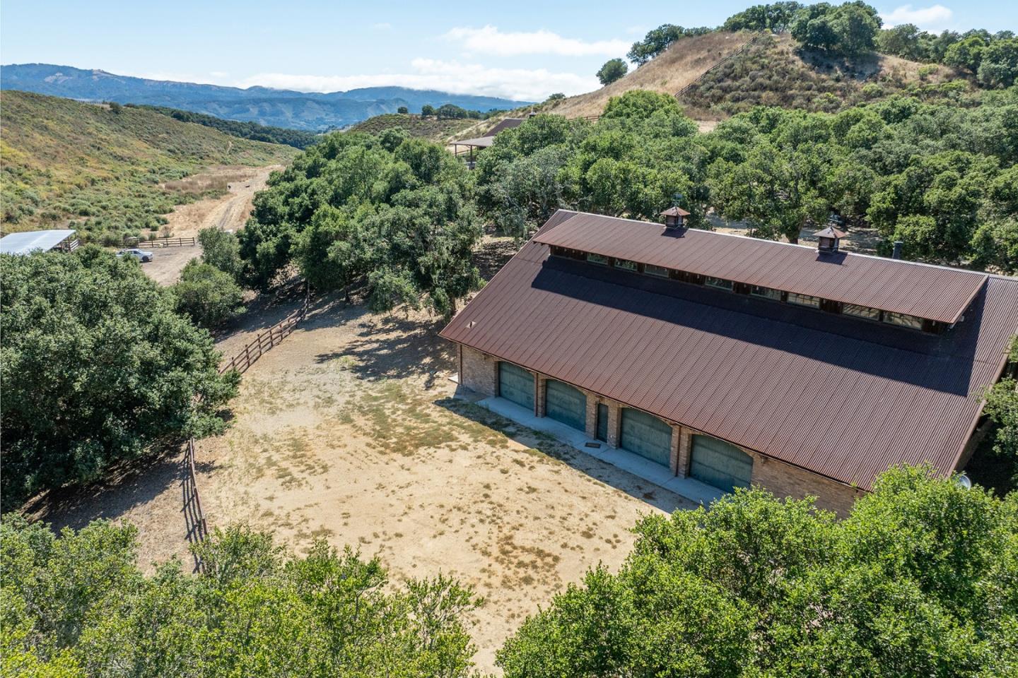 Detail Gallery Image 35 of 45 For 10265 Calle De Robles, Carmel Valley,  CA 93923 - 5 Beds | 5 Baths