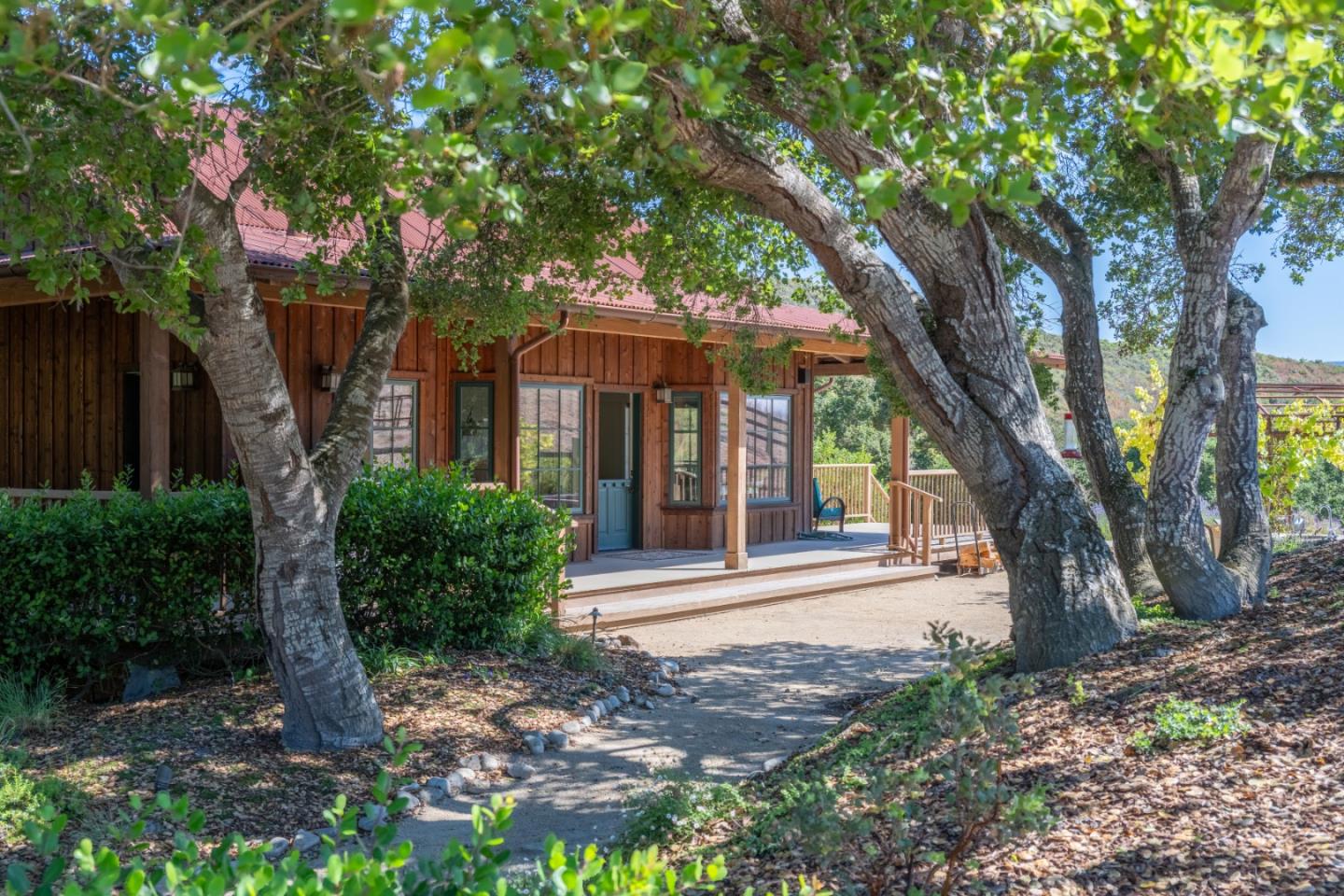 Detail Gallery Image 6 of 45 For 10265 Calle De Robles, Carmel Valley,  CA 93923 - 5 Beds | 5 Baths