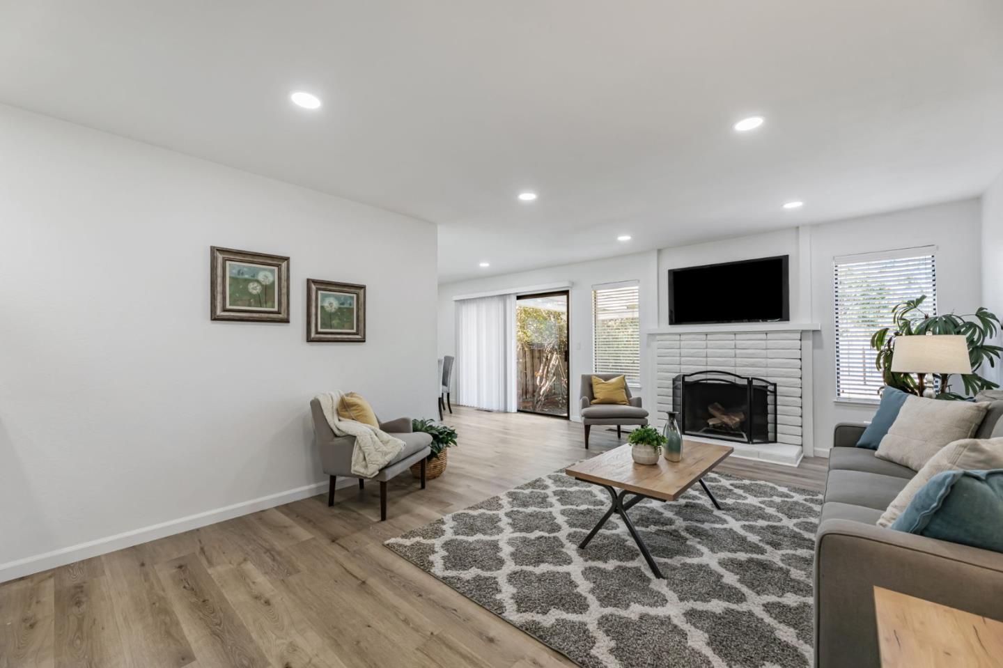 Detail Gallery Image 13 of 44 For 1109 El Camino Higuera, Milpitas,  CA 95035 - 3 Beds | 2/1 Baths