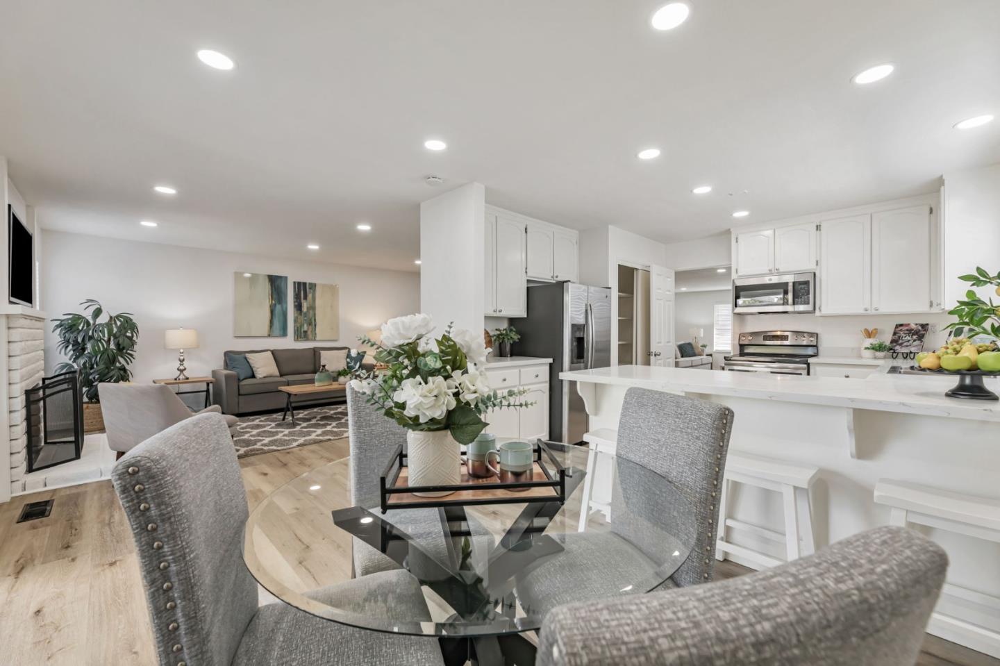 Detail Gallery Image 21 of 44 For 1109 El Camino Higuera, Milpitas,  CA 95035 - 3 Beds | 2/1 Baths