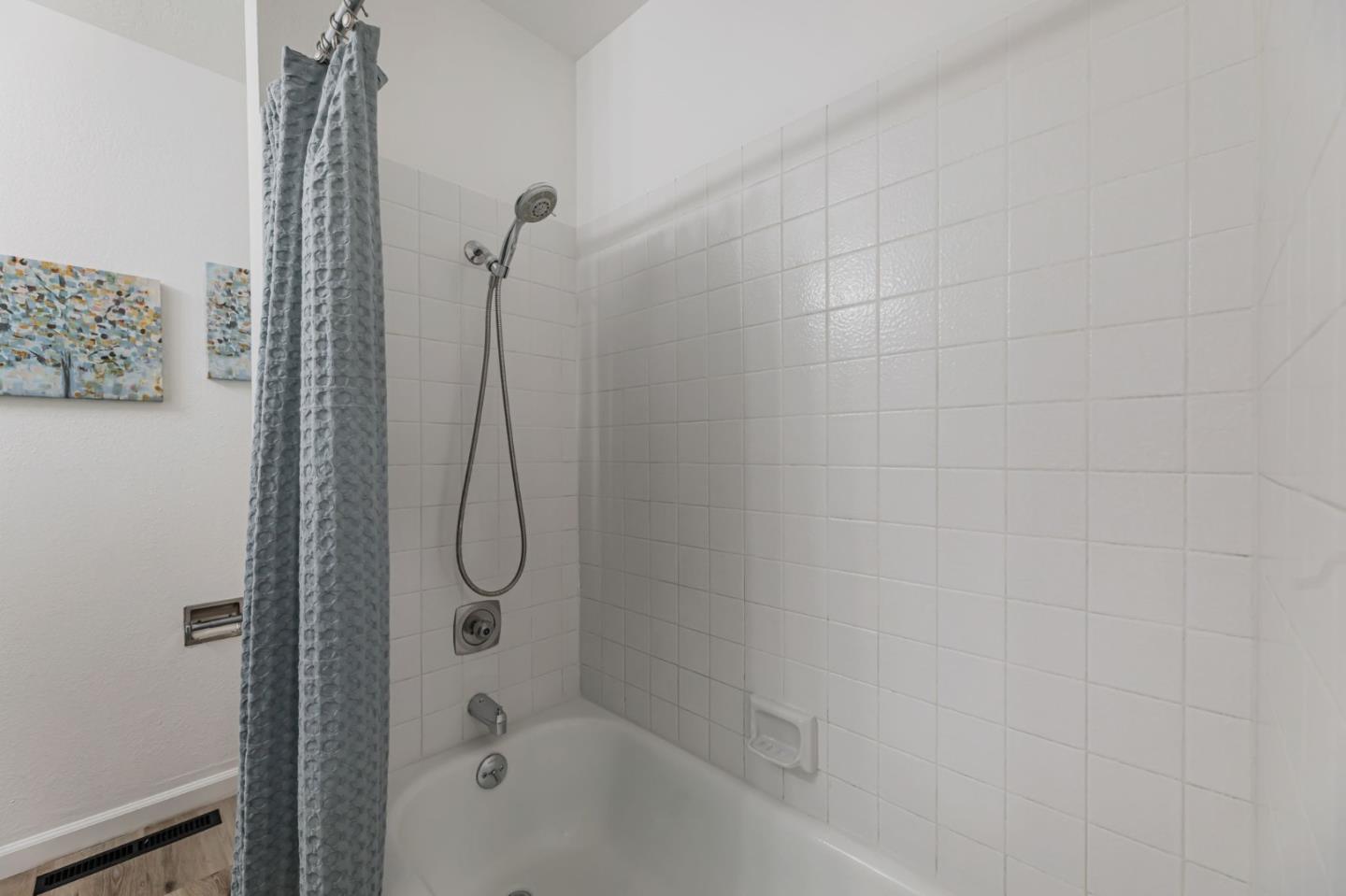 Detail Gallery Image 32 of 44 For 1109 El Camino Higuera, Milpitas,  CA 95035 - 3 Beds | 2/1 Baths