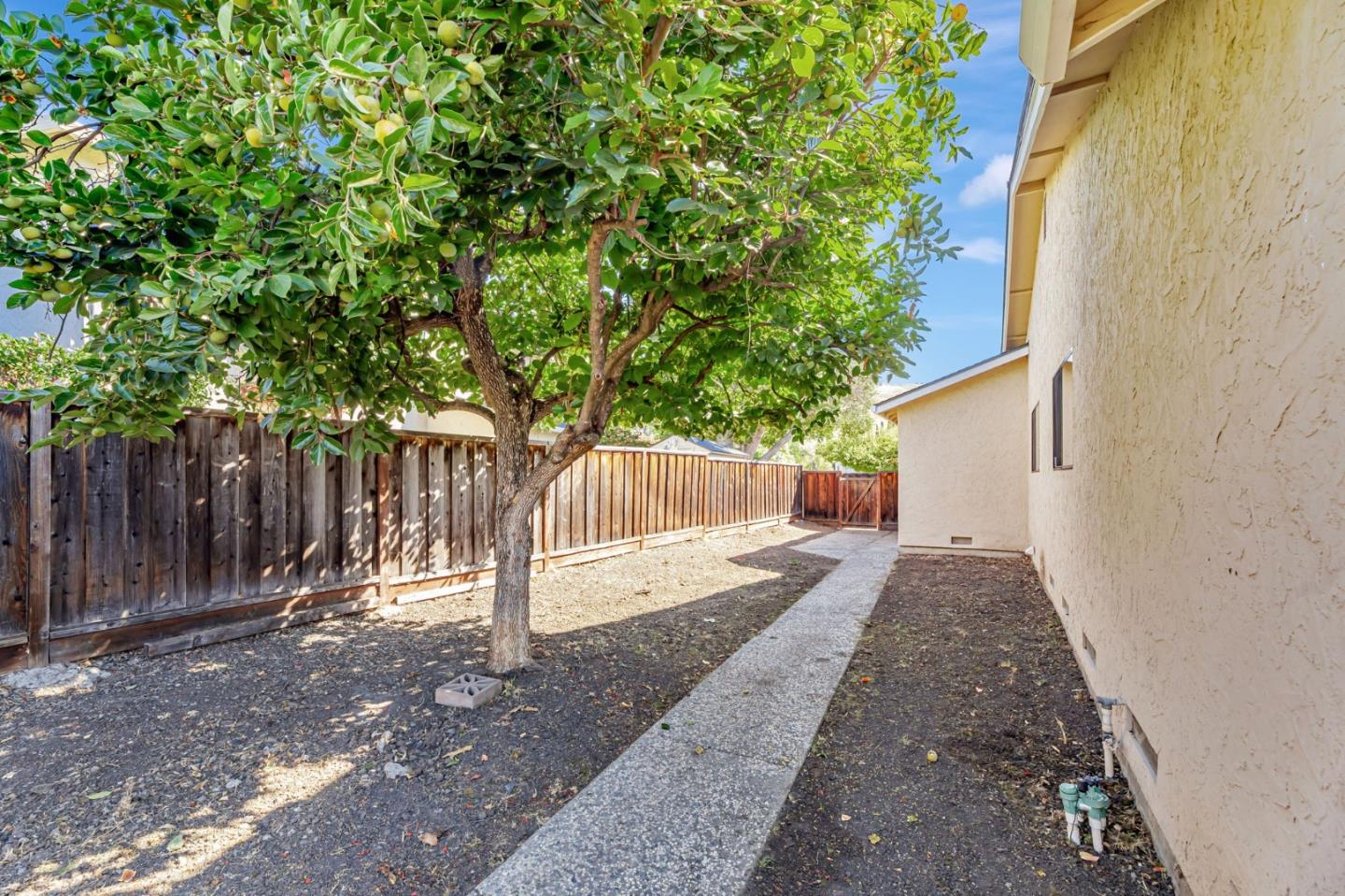 Detail Gallery Image 42 of 44 For 1109 El Camino Higuera, Milpitas,  CA 95035 - 3 Beds | 2/1 Baths
