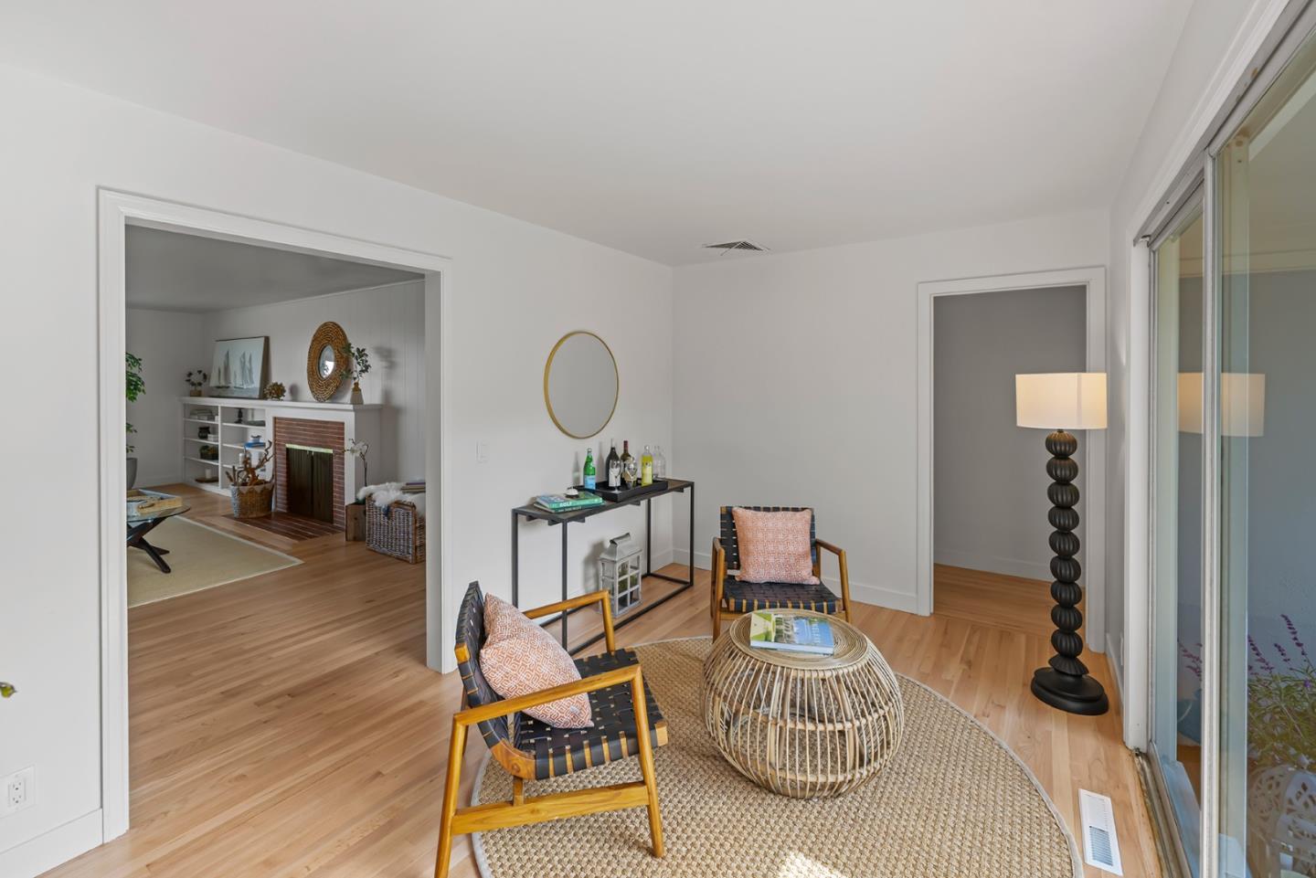 Detail Gallery Image 15 of 46 For 847 Ocean View Blvd, Pacific Grove,  CA 93950 - 3 Beds | 3 Baths