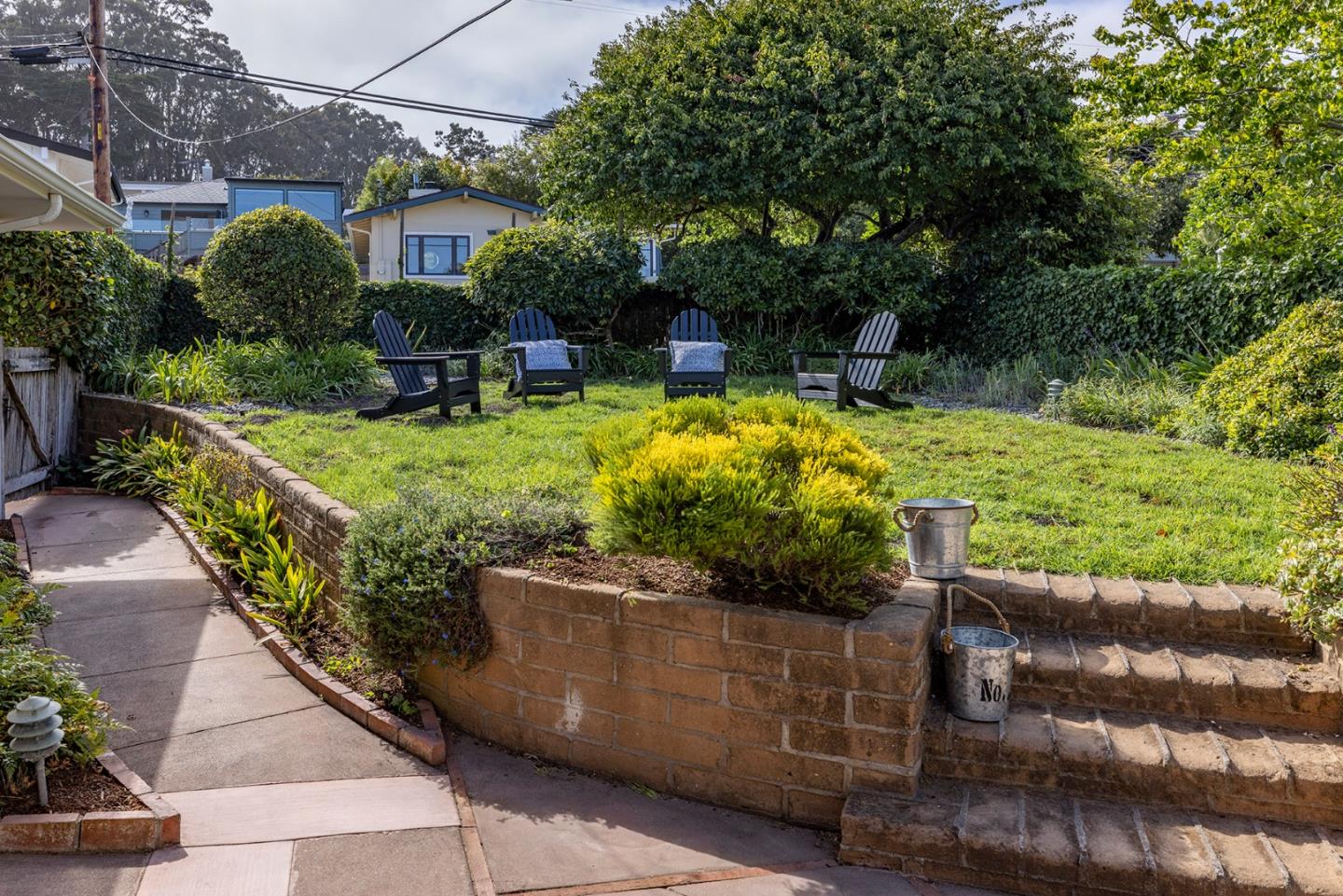 Detail Gallery Image 36 of 46 For 847 Ocean View Blvd, Pacific Grove,  CA 93950 - 3 Beds | 3 Baths