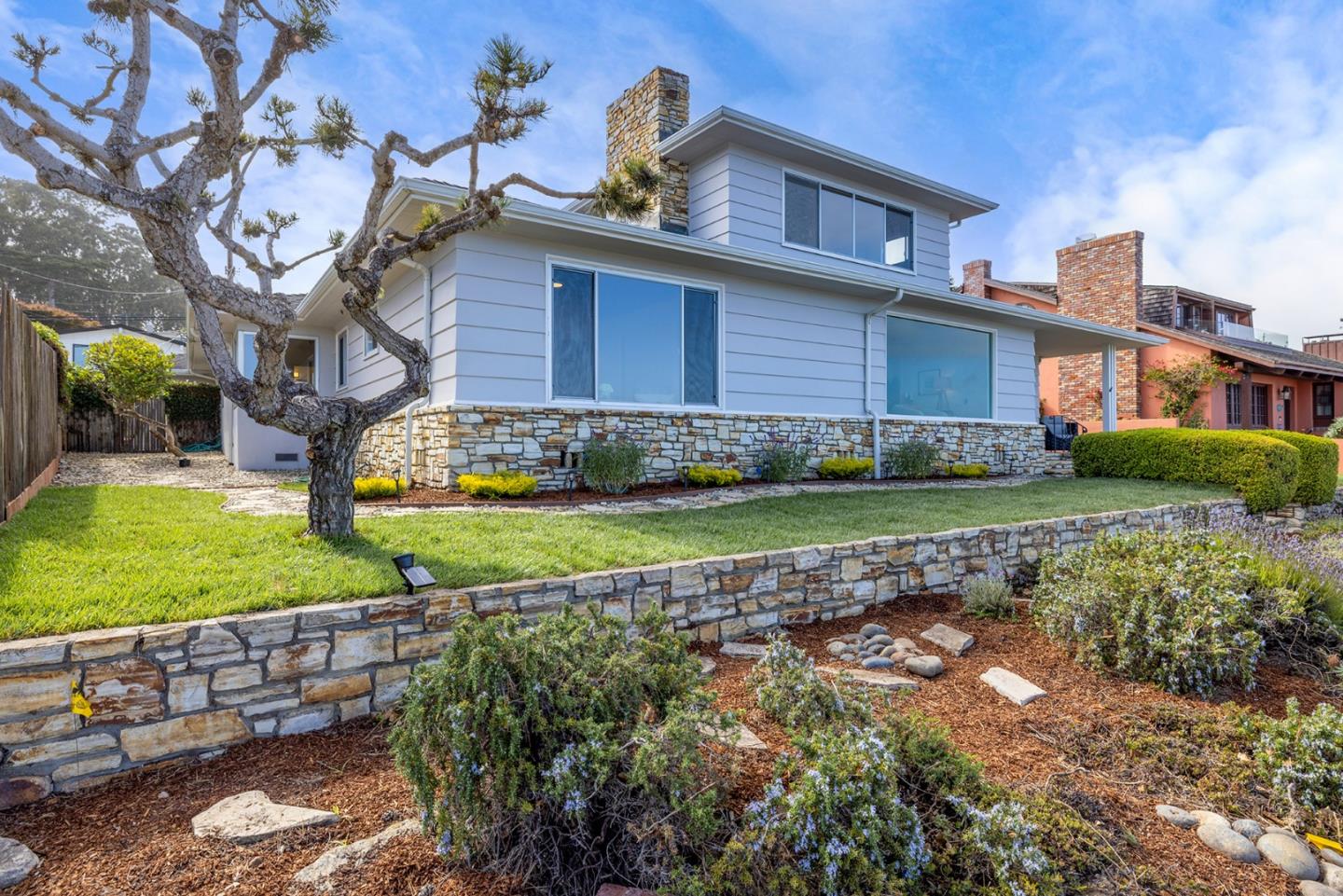 Detail Gallery Image 41 of 46 For 847 Ocean View Blvd, Pacific Grove,  CA 93950 - 3 Beds | 3 Baths