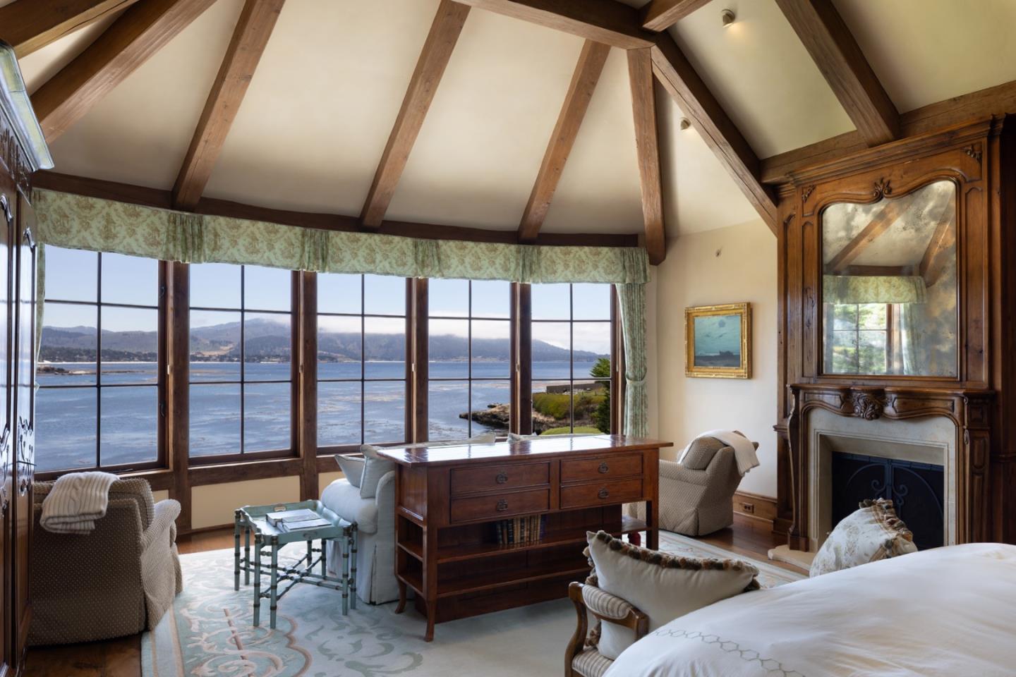 Detail Gallery Image 12 of 24 For 1494 Cypress Dr, Pebble Beach,  CA 93953 - 6 Beds | 7/3 Baths