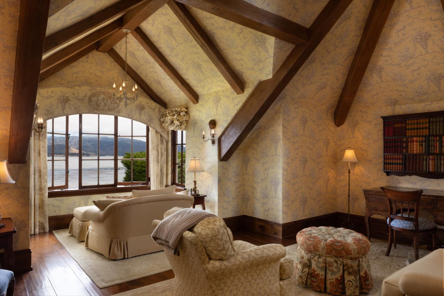 Detail Gallery Image 15 of 24 For 1494 Cypress Dr, Pebble Beach,  CA 93953 - 6 Beds | 7/3 Baths