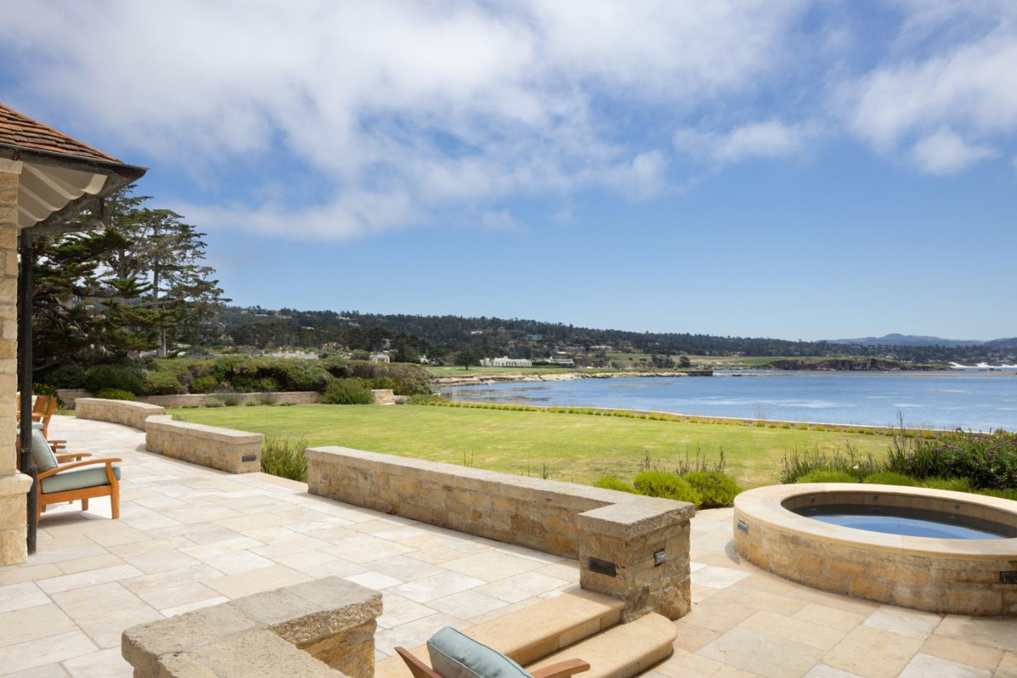 Detail Gallery Image 2 of 24 For 1494 Cypress Dr, Pebble Beach,  CA 93953 - 6 Beds | 7/3 Baths