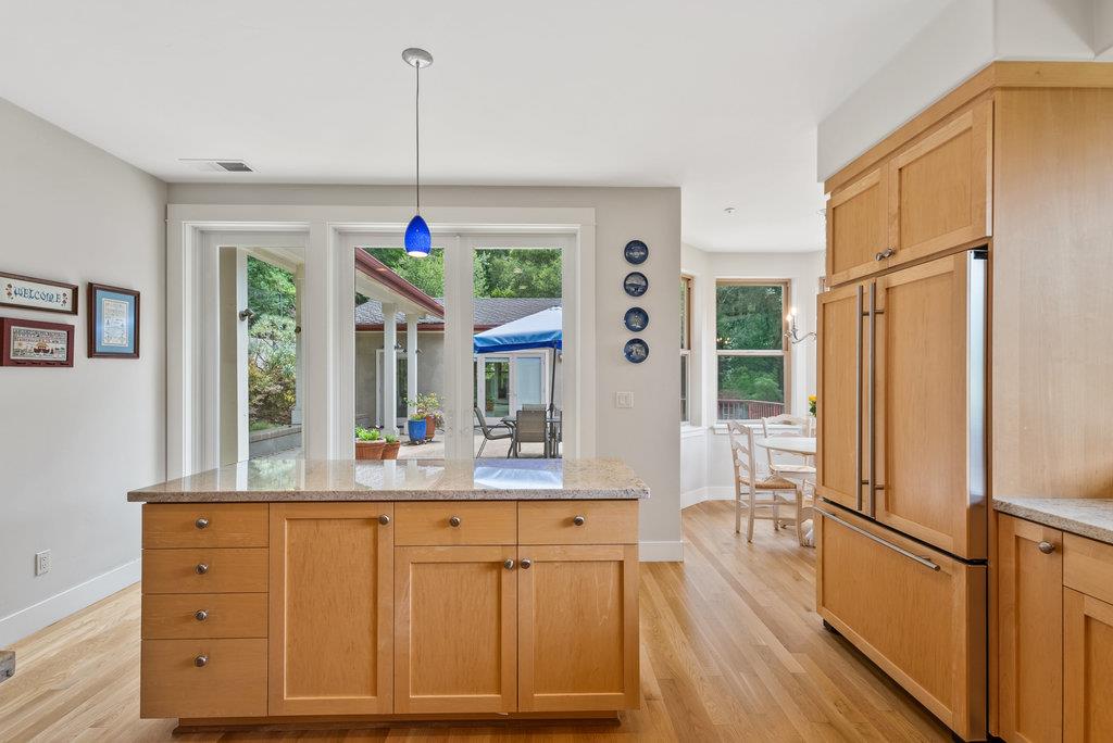 Detail Gallery Image 12 of 20 For 1901 Glenwood Dr, Scotts Valley,  CA 95066 - 3 Beds | 2/1 Baths