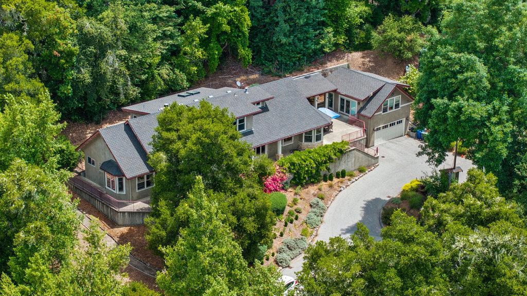 Detail Gallery Image 2 of 20 For 1901 Glenwood Dr, Scotts Valley,  CA 95066 - 3 Beds | 2/1 Baths