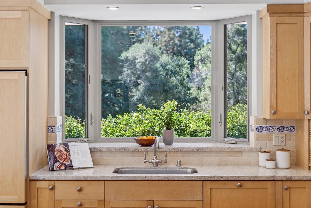 Detail Gallery Image 21 of 59 For 1901 Glenwood Dr, Scotts Valley,  CA 95066 - 3 Beds | 2/1 Baths