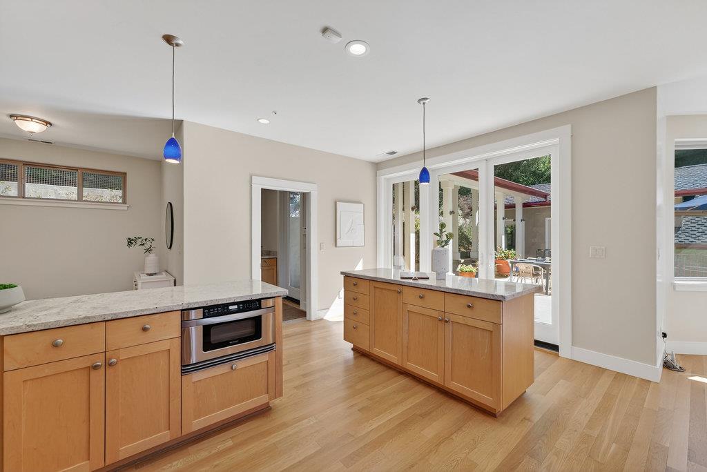 Detail Gallery Image 24 of 59 For 1901 Glenwood Dr, Scotts Valley,  CA 95066 - 3 Beds | 2/1 Baths