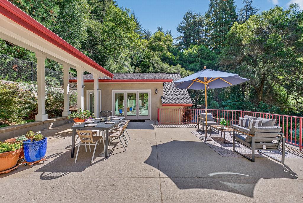 Detail Gallery Image 29 of 59 For 1901 Glenwood Dr, Scotts Valley,  CA 95066 - 3 Beds | 2/1 Baths
