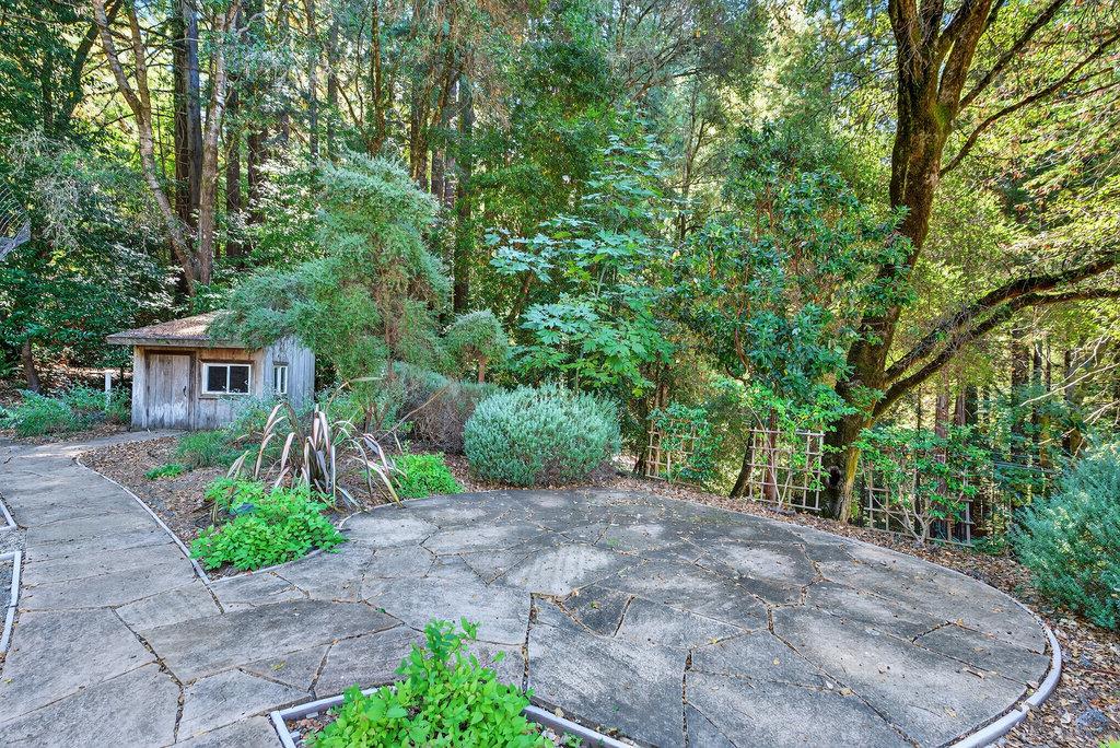 Detail Gallery Image 52 of 59 For 1901 Glenwood Dr, Scotts Valley,  CA 95066 - 3 Beds | 2/1 Baths