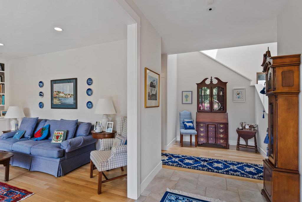 Detail Gallery Image 7 of 20 For 1901 Glenwood Dr, Scotts Valley,  CA 95066 - 3 Beds | 2/1 Baths