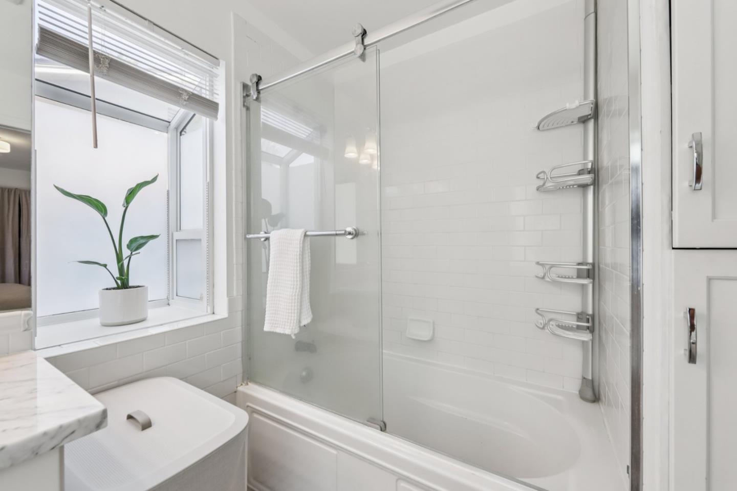Detail Gallery Image 16 of 37 For 2412 Stokes St, San Jose,  CA 95128 - 3 Beds | 2 Baths