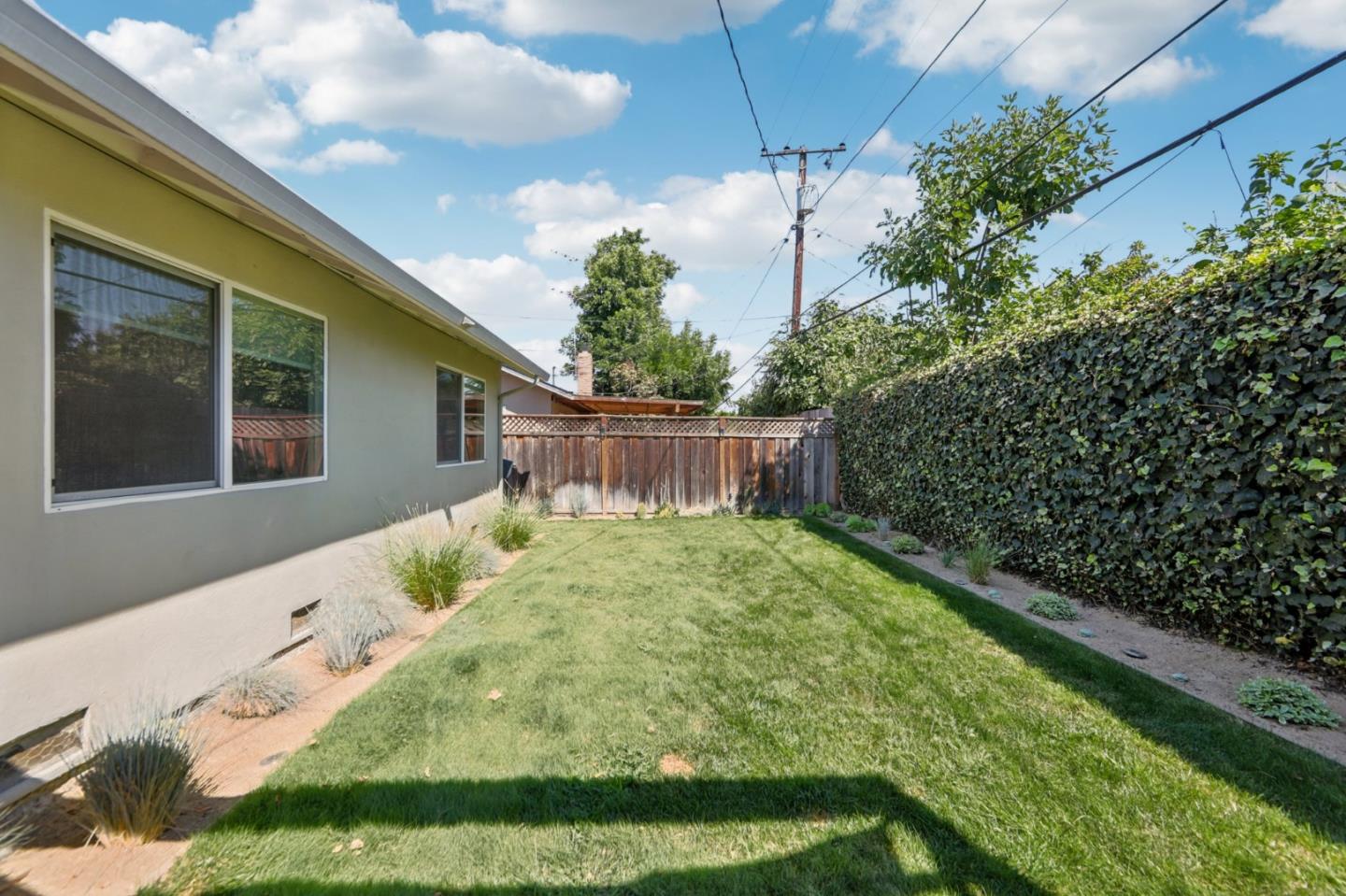 Detail Gallery Image 26 of 37 For 2412 Stokes St, San Jose,  CA 95128 - 3 Beds | 2 Baths