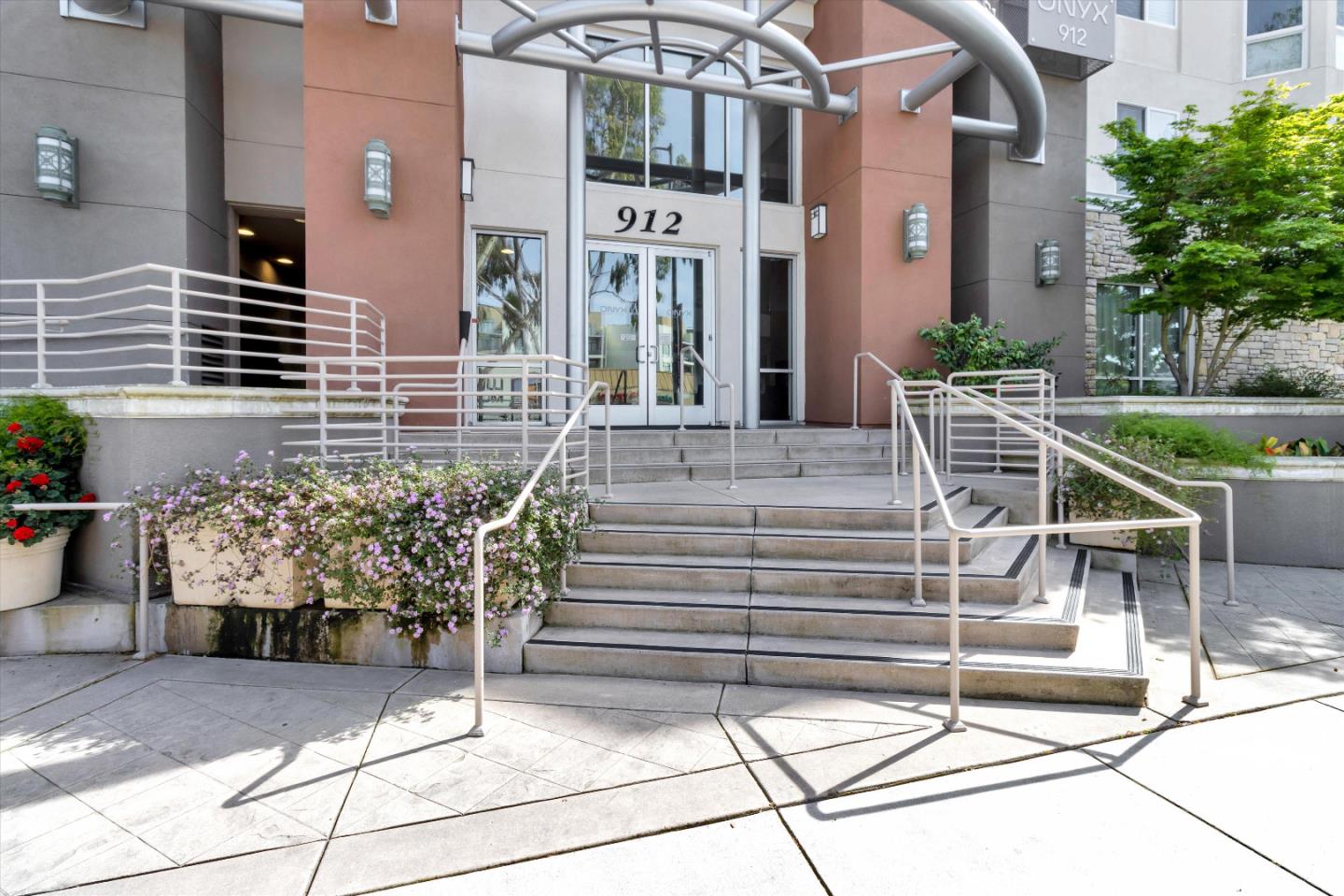 Detail Gallery Image 1 of 20 For 912 Campisi #311,  Campbell,  CA 95008 - 2 Beds | 2 Baths