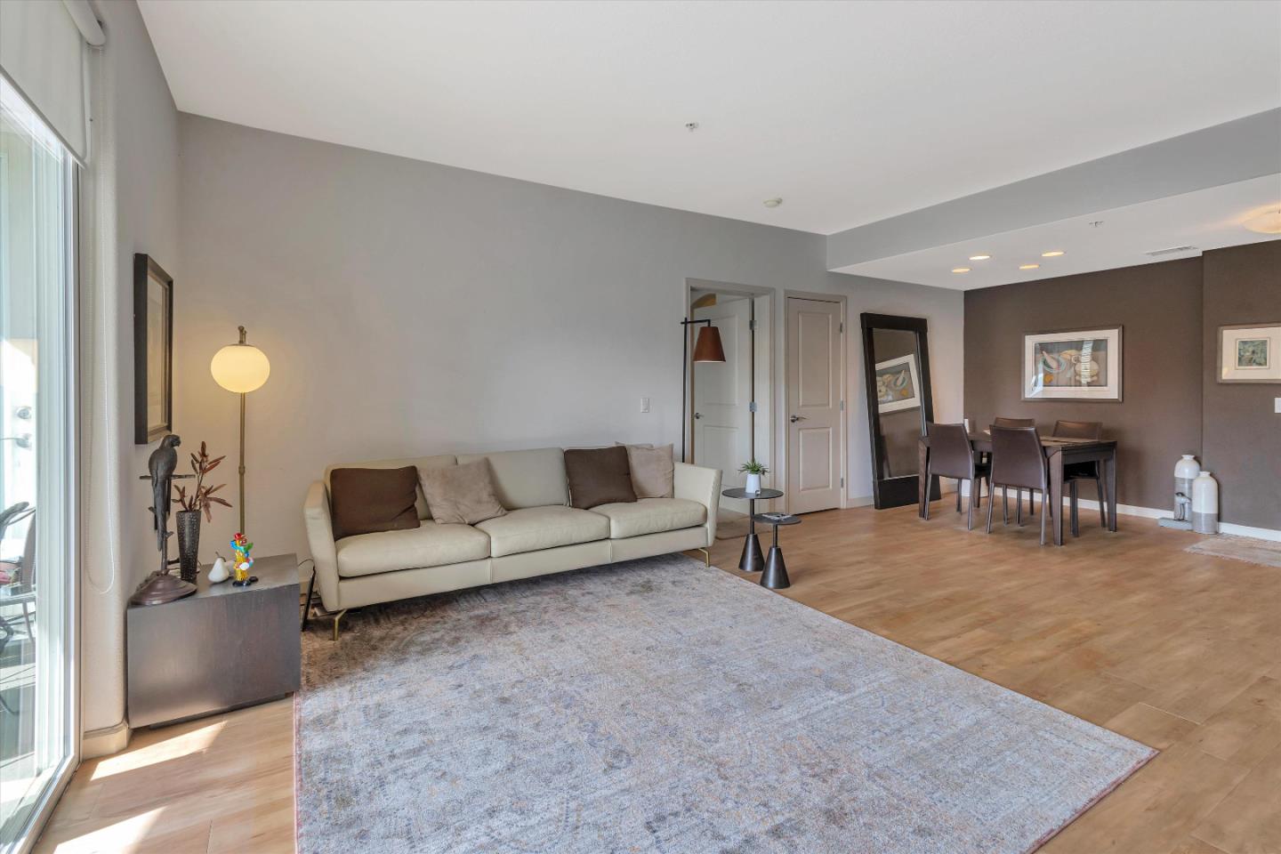 Detail Gallery Image 5 of 20 For 912 Campisi #311,  Campbell,  CA 95008 - 2 Beds | 2 Baths